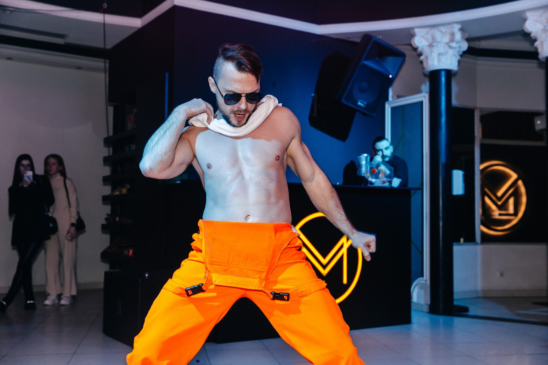 8 марта в лаунж-баре Major 2024. Свадебный, семейный и детский фотограф в Калининграде Елена Кравцова