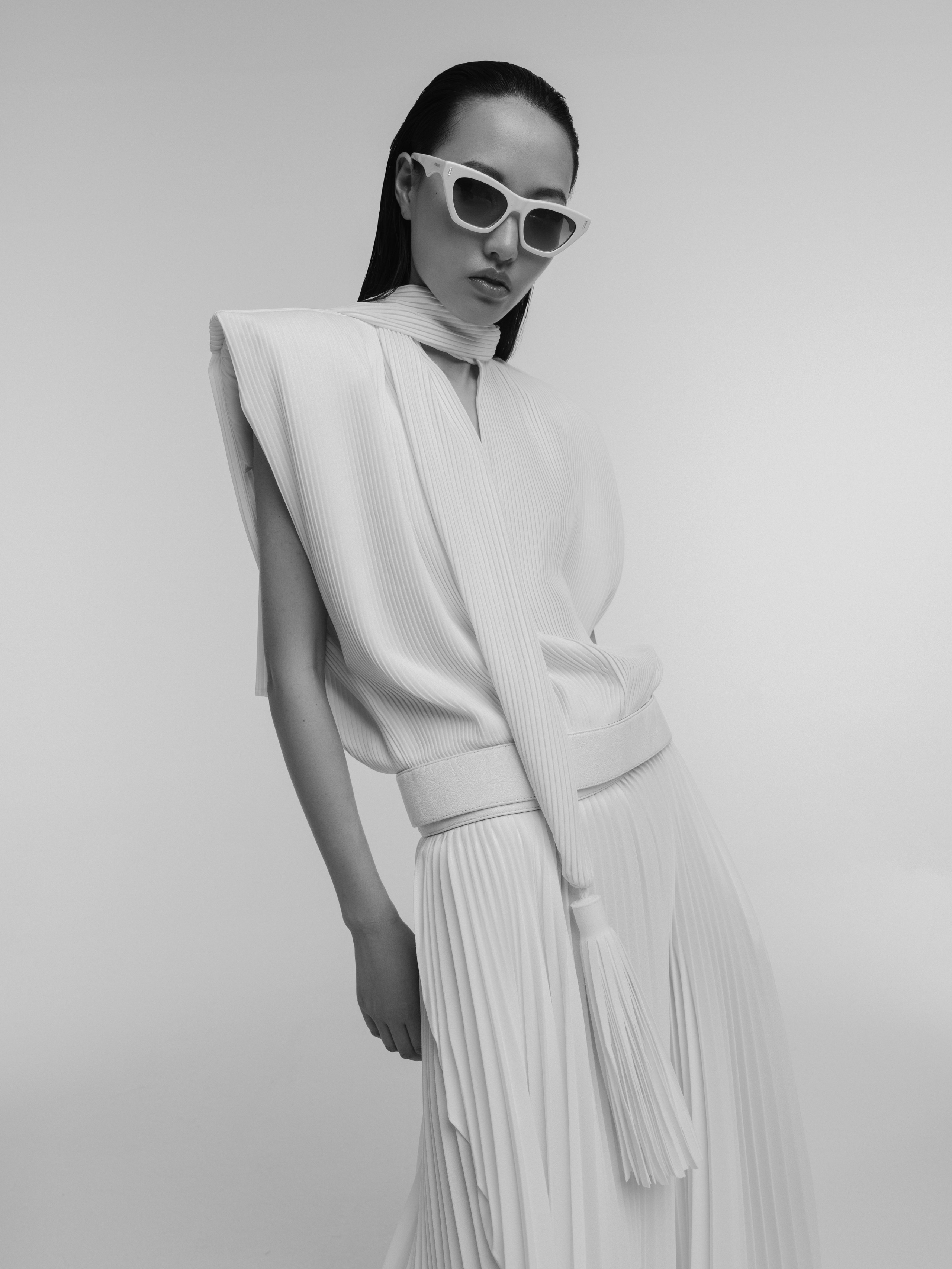 For L’Officiel Singapore. Retoucher Sveta Nestyuk