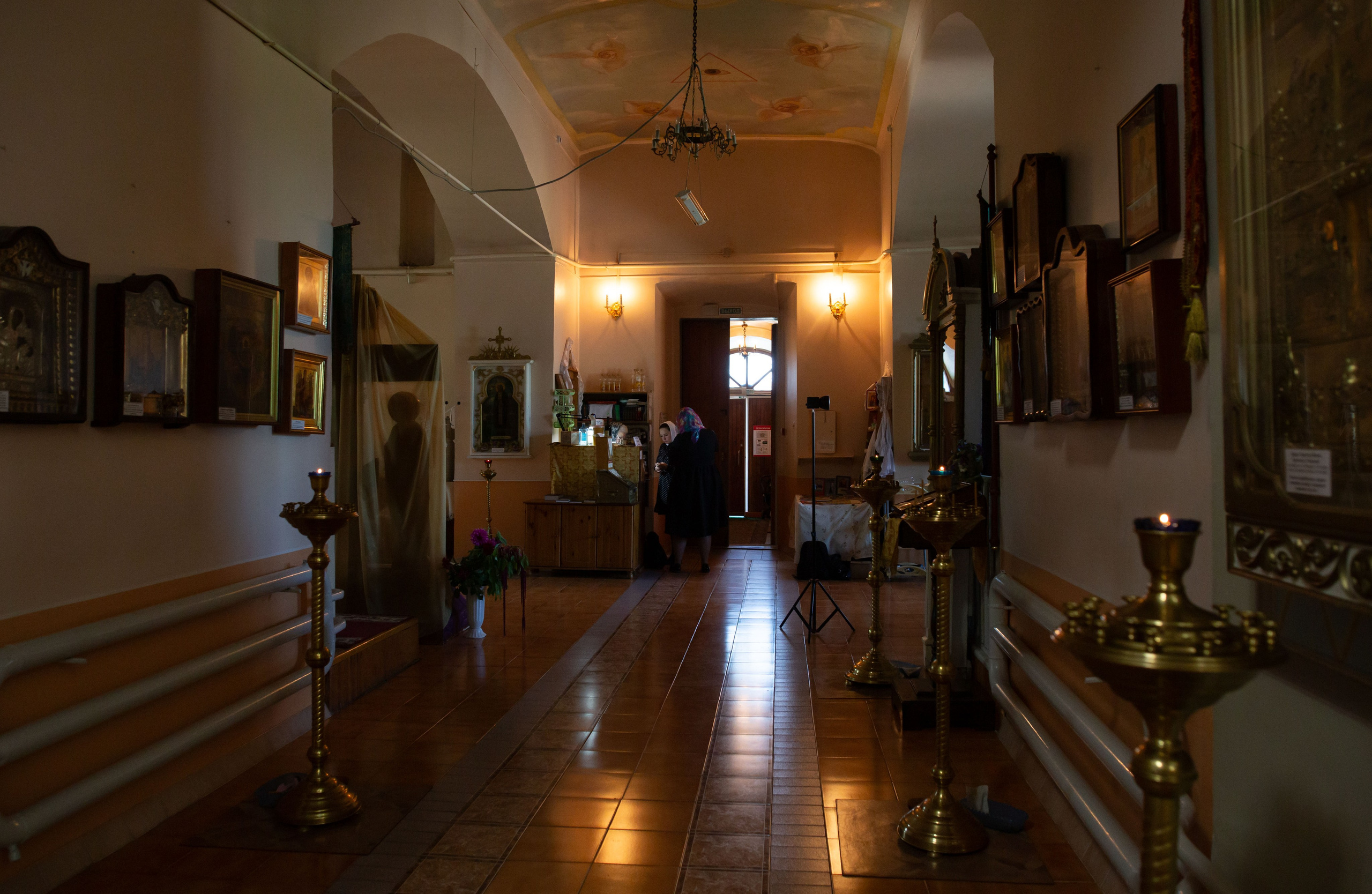 Крещение двух братьев. Храм Успения Пресвятой Богородицы. Семейный и детский фотограф Анна Петракова