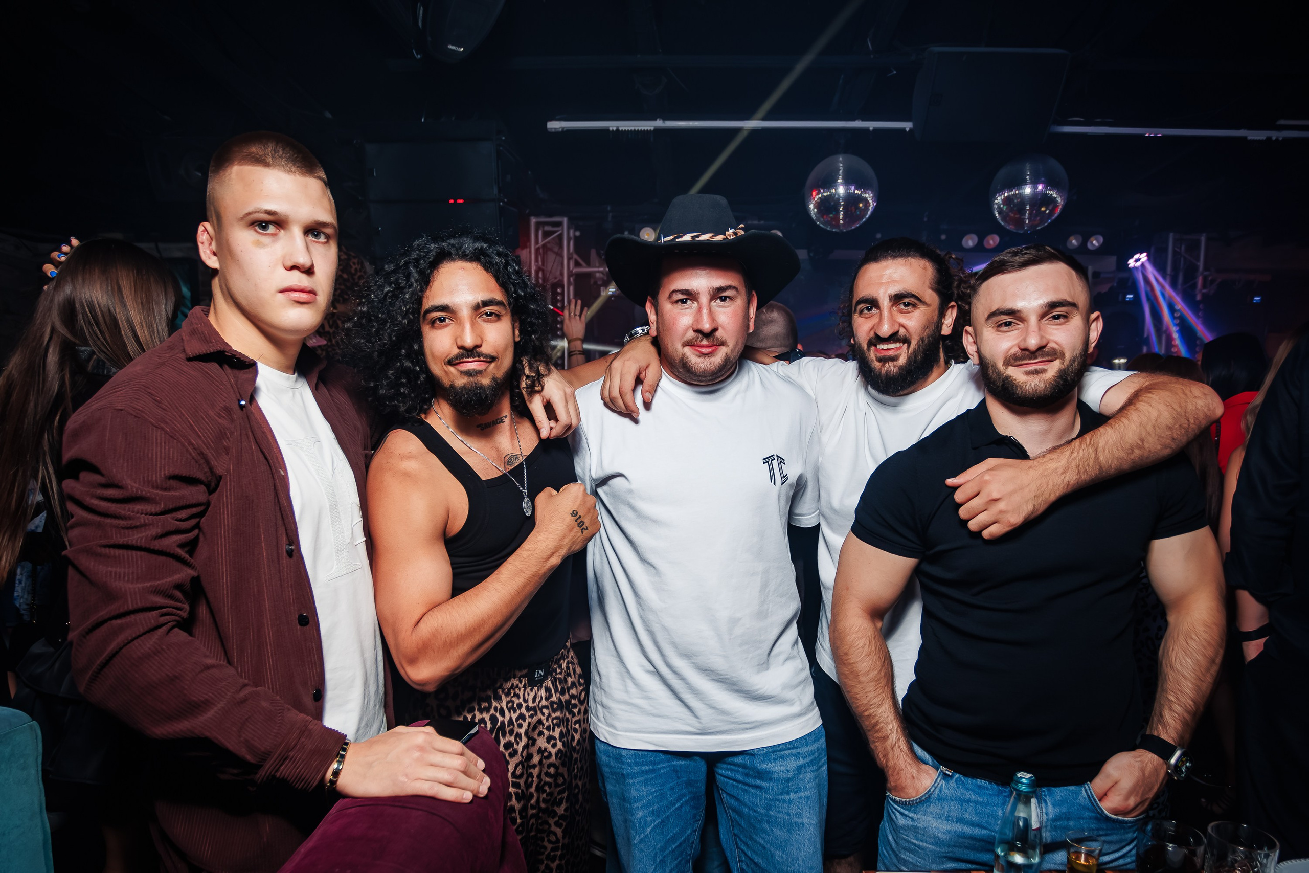 «КРАВЦ"_Чайка на пляже_Ялта_27.08.2025 г. Аминов Руслан | Фотограф