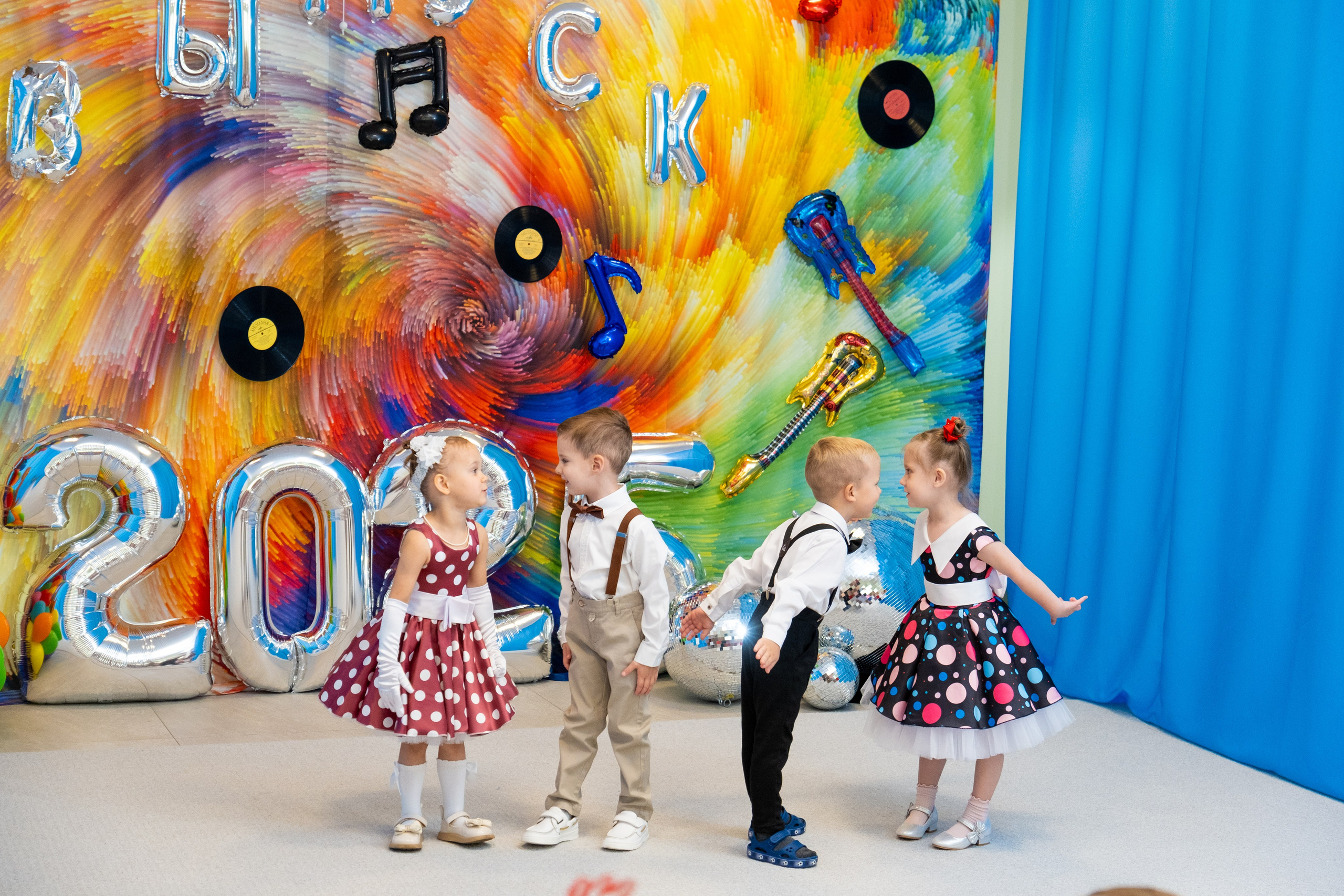 Выпускной. Профессиональный фотограф в Москве и Одинцово Родика Архип