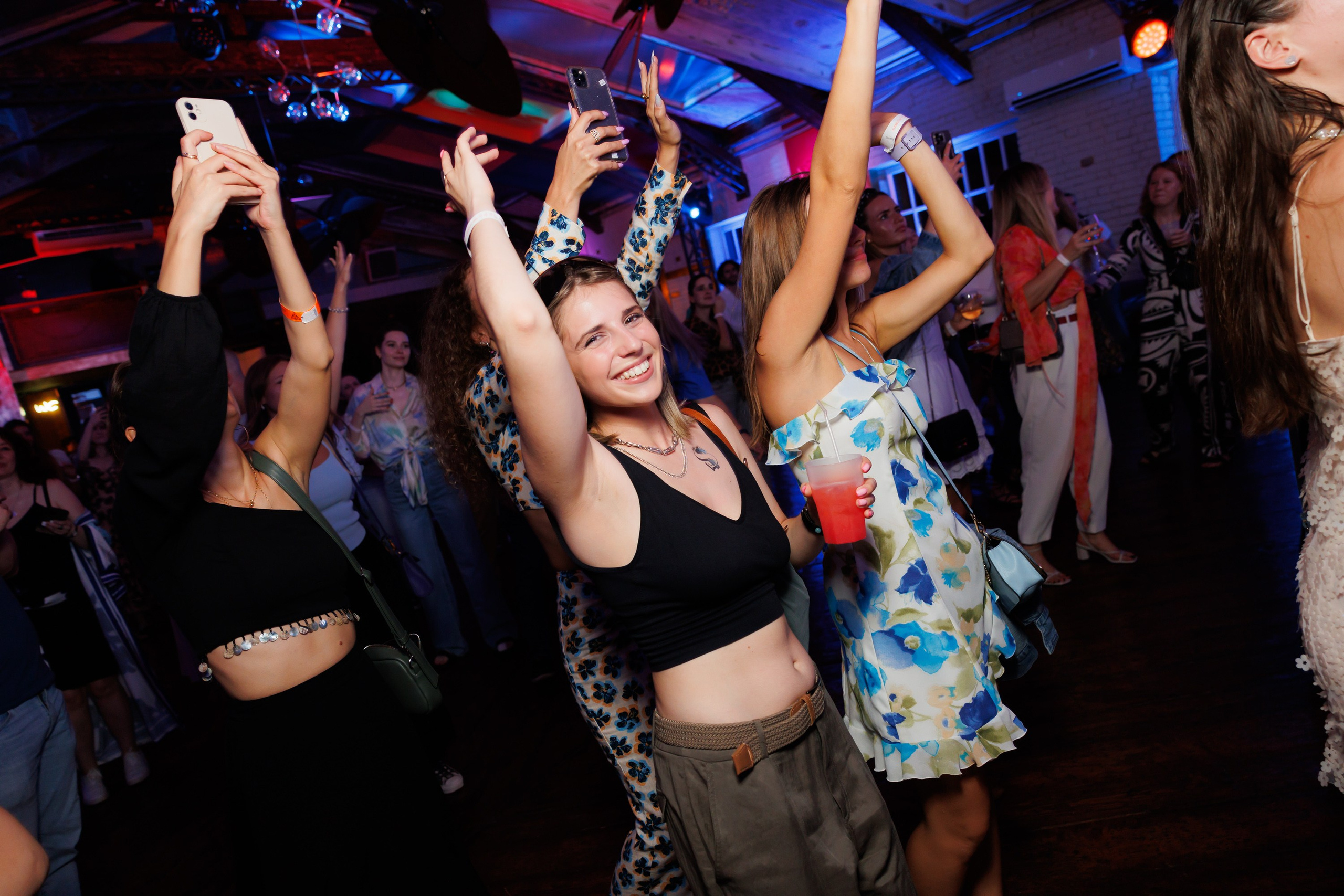 EVEREST VIBE good vibes only 16.08.2023. EVEREST PHOTO REPORT