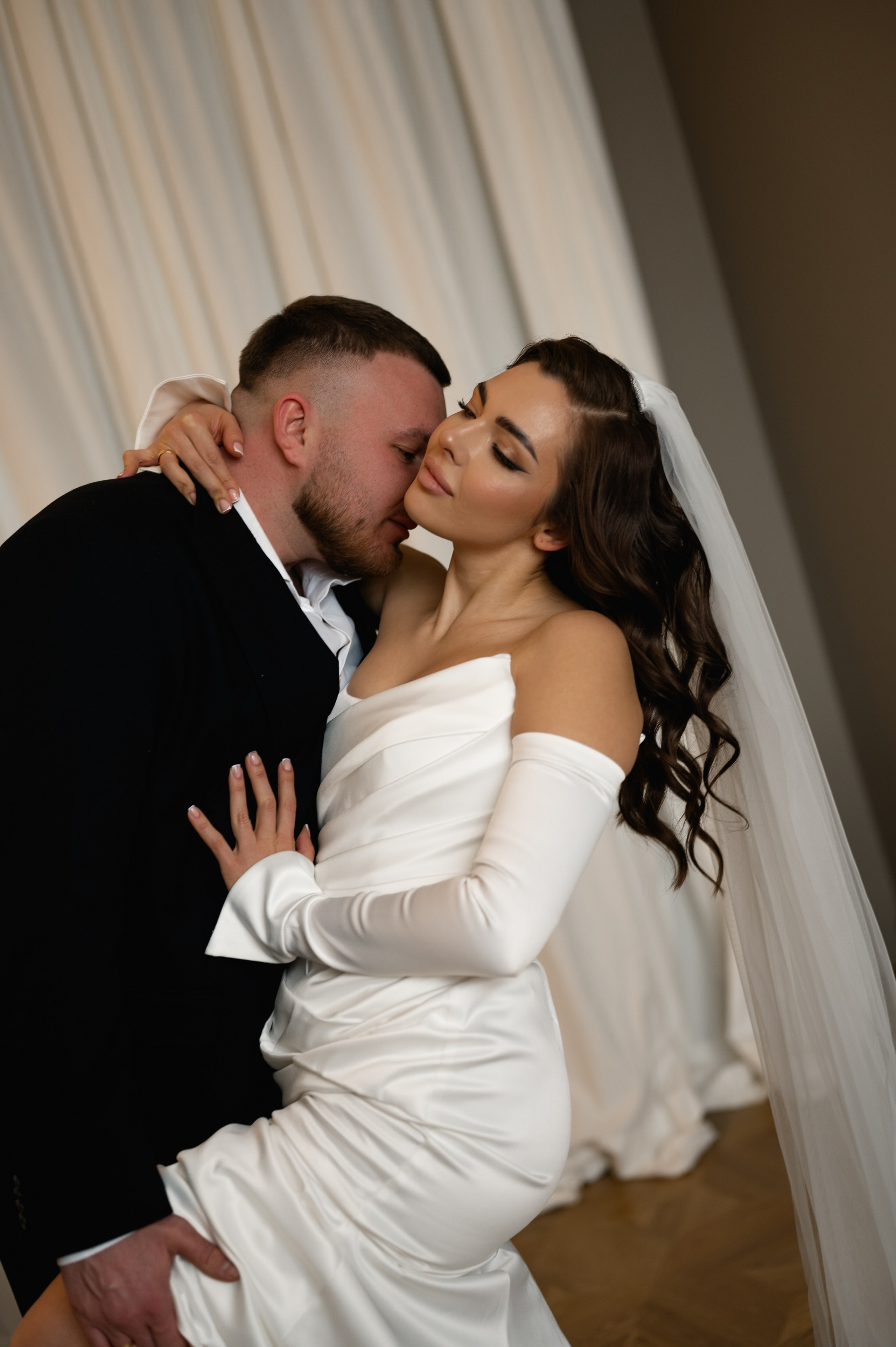 Свадебная фотосессия в студии. Свадебный и семейный фотограф в Краснодаре Алина Мельник