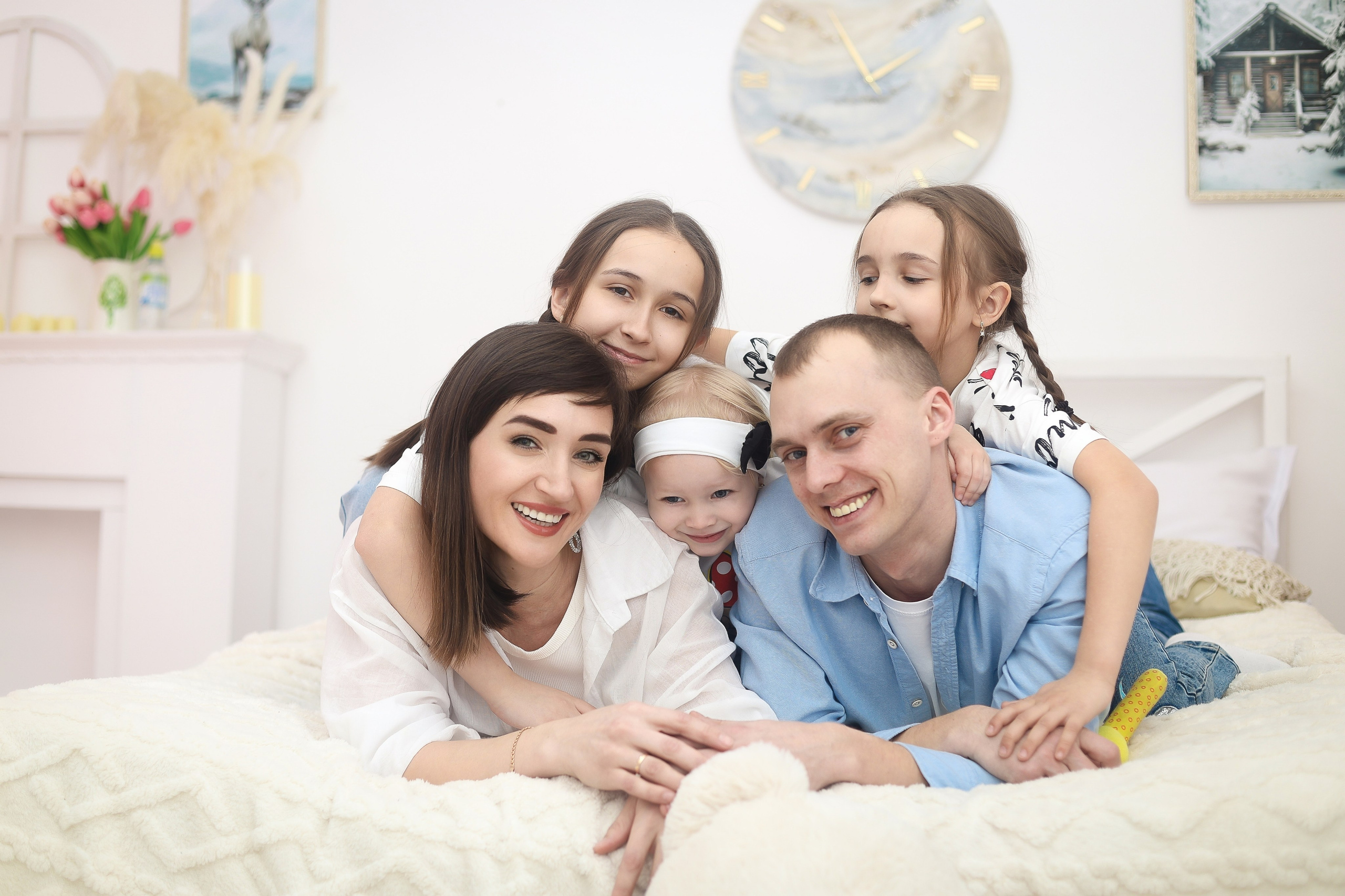 Семейные фотосессии студийные; новогодние, тематические, домашние и тд. Выпускные альбомы для школ и Детских садов в Барнауле /Выпускные/Свадебные/Детские/Семейные и др. виды съёмок /Фотограф Вера Валейко