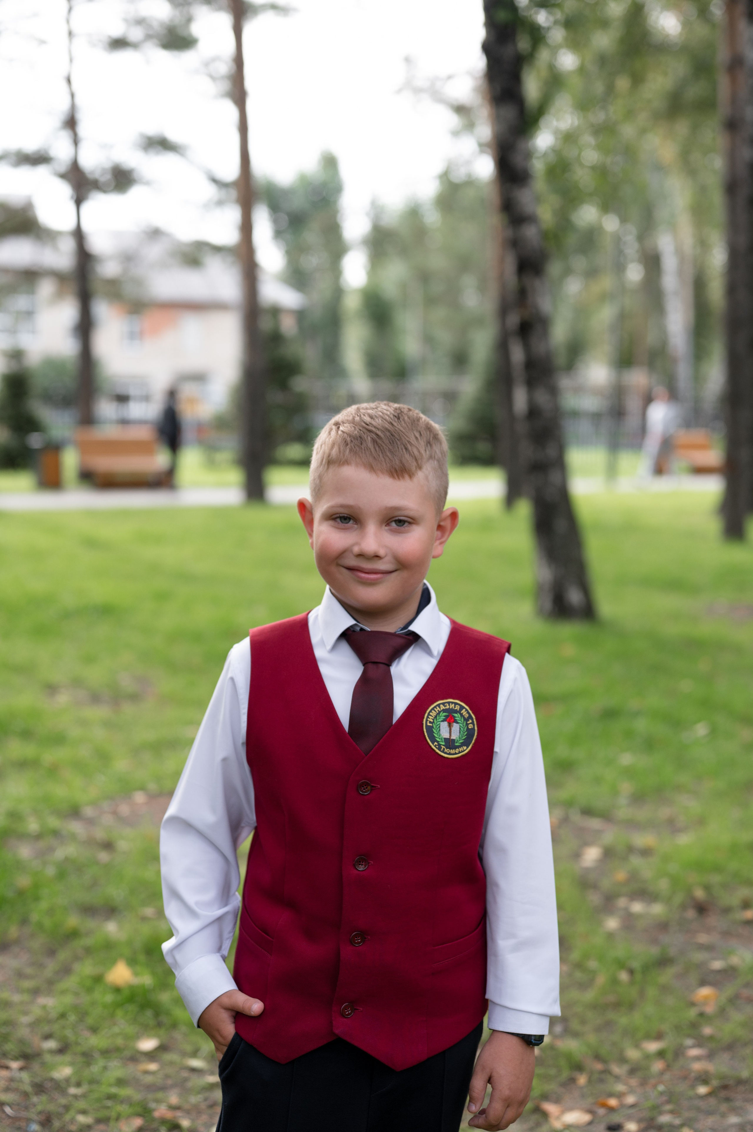 1 сентября 16 гимназия 2 класс (линейка + в классе+ на улице). Фотограф новорожденных, семейный детский в Тюмени Татьяна Морозова