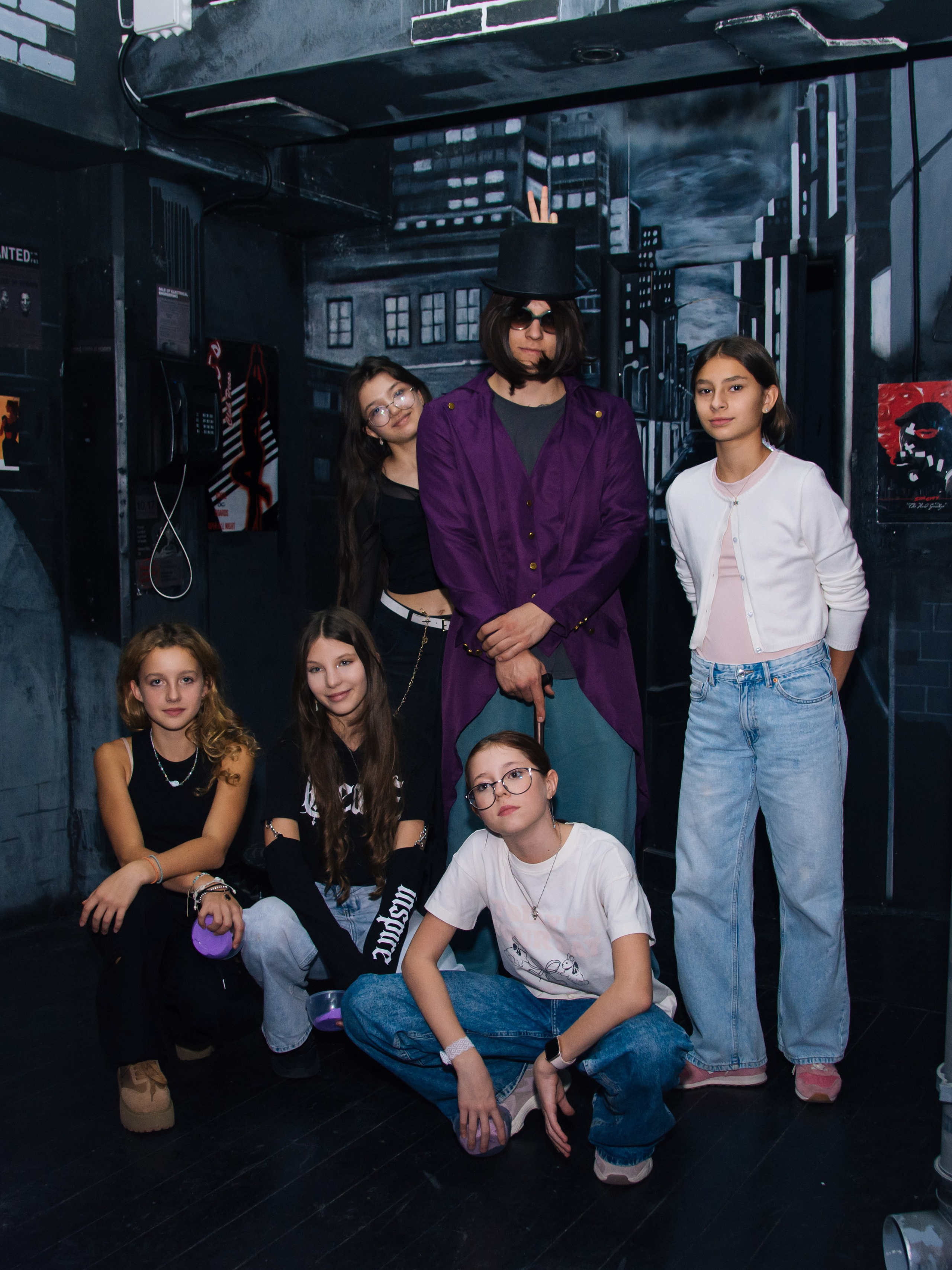 Квесты и праздники в Нелогике. Фотограф в Москве. Индивидуальные и парные съёмки, мероприятия, промо-съёмки для артистов