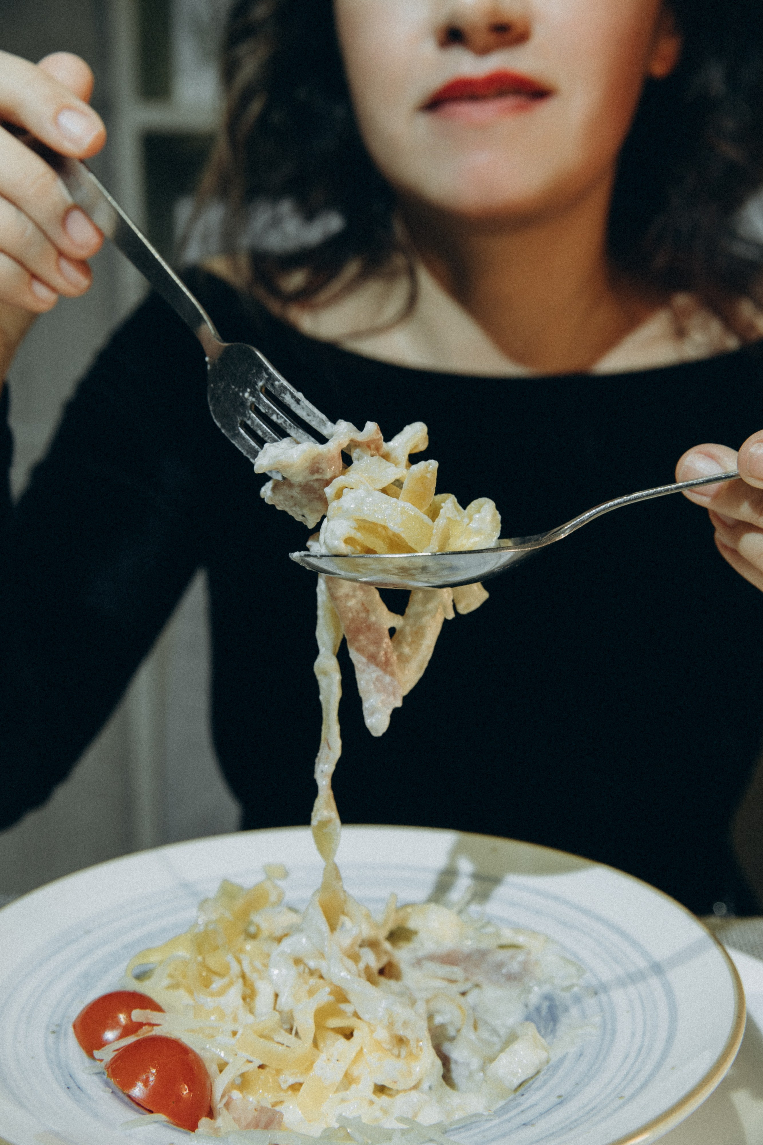 Аня с макарошками