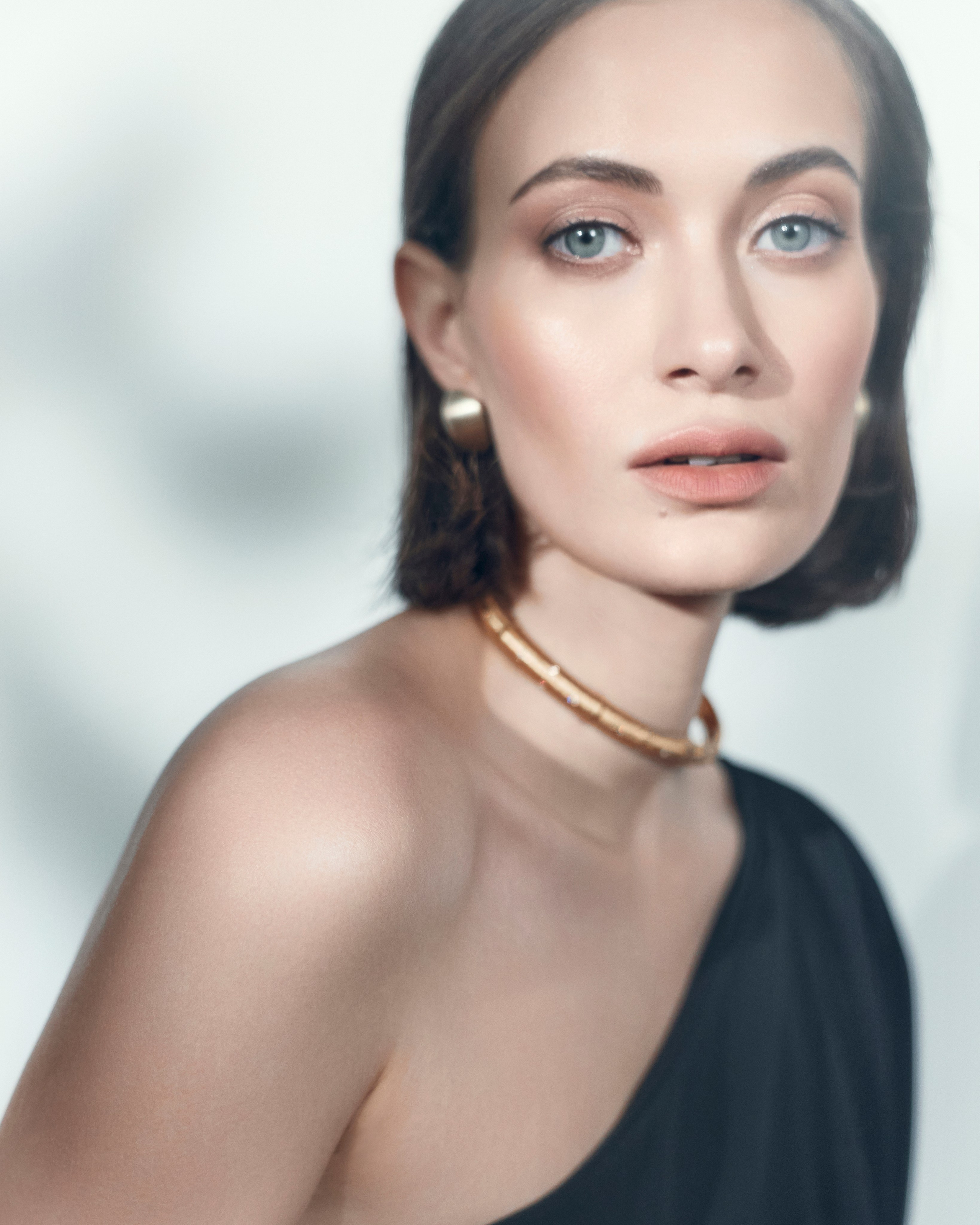 ESTELLE ADONY CAMPAIGN. Главная