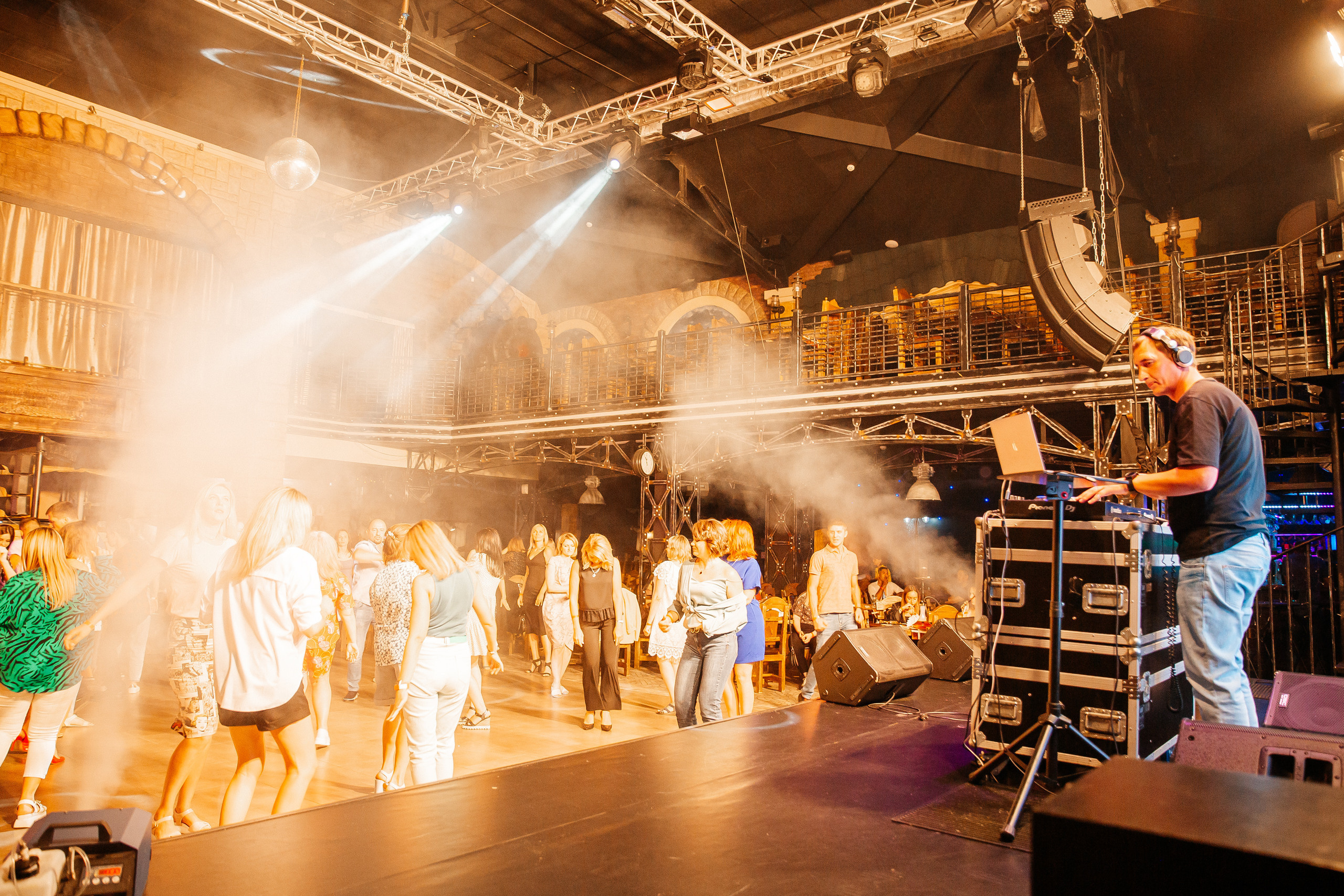 DJ VED. Фотограф в Волгодонске Ирина Шкода