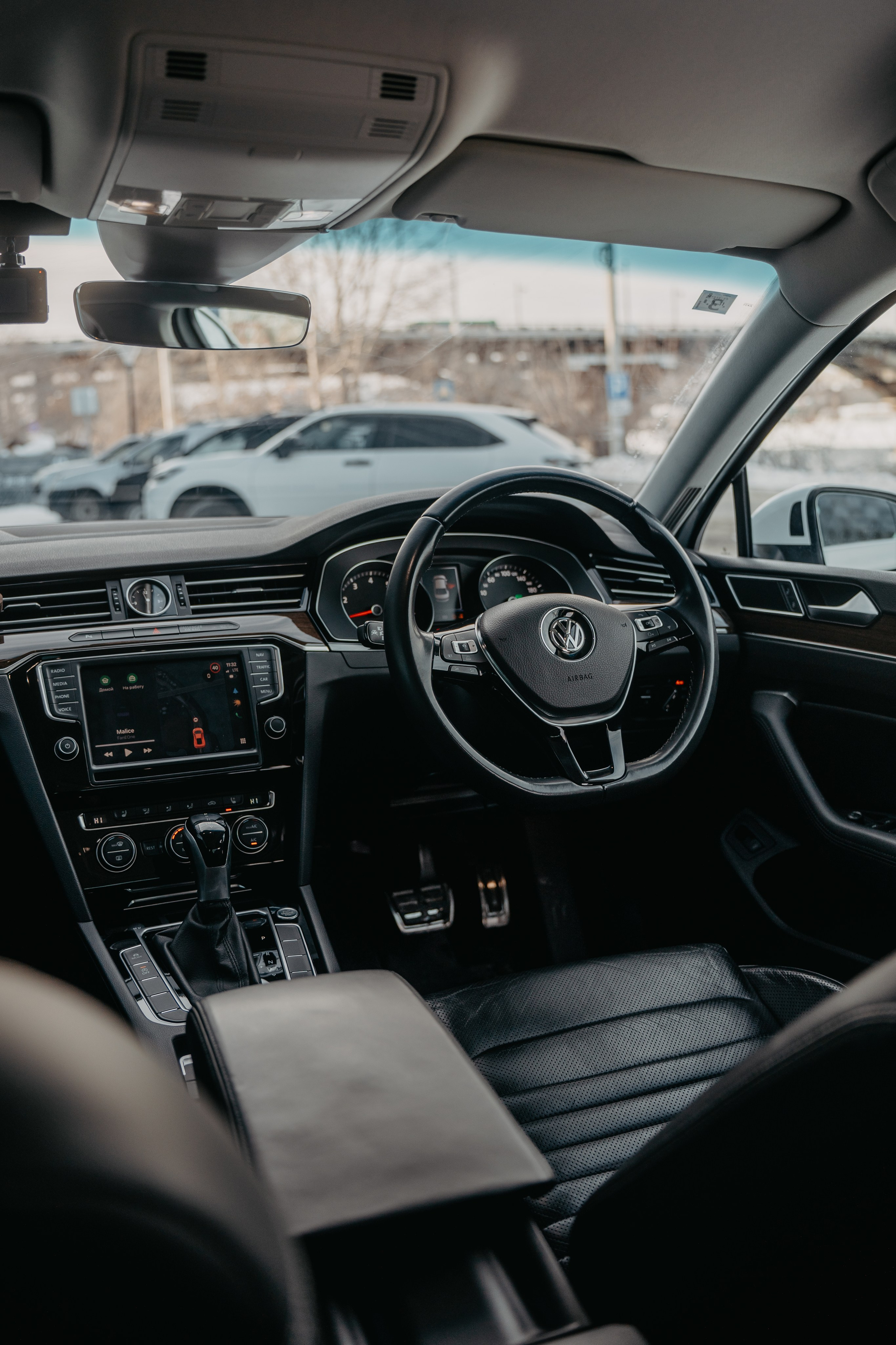 Volkswagen Passat. Фотограф, видеограф и пилот дрона на Байкале