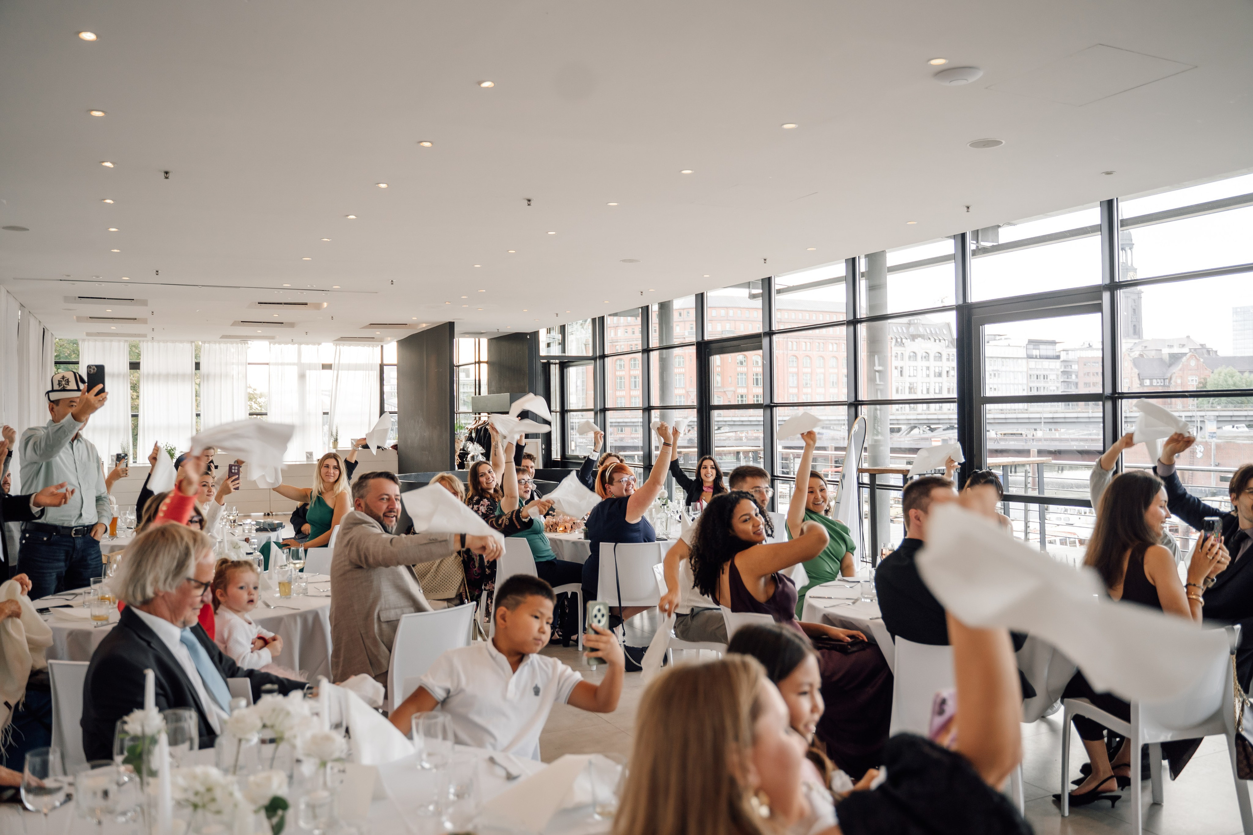 KYIAL&SWORN. Anastasiia Vainer – Hochzeits- und Porträtfotografin in Deutschland und ganz Europa