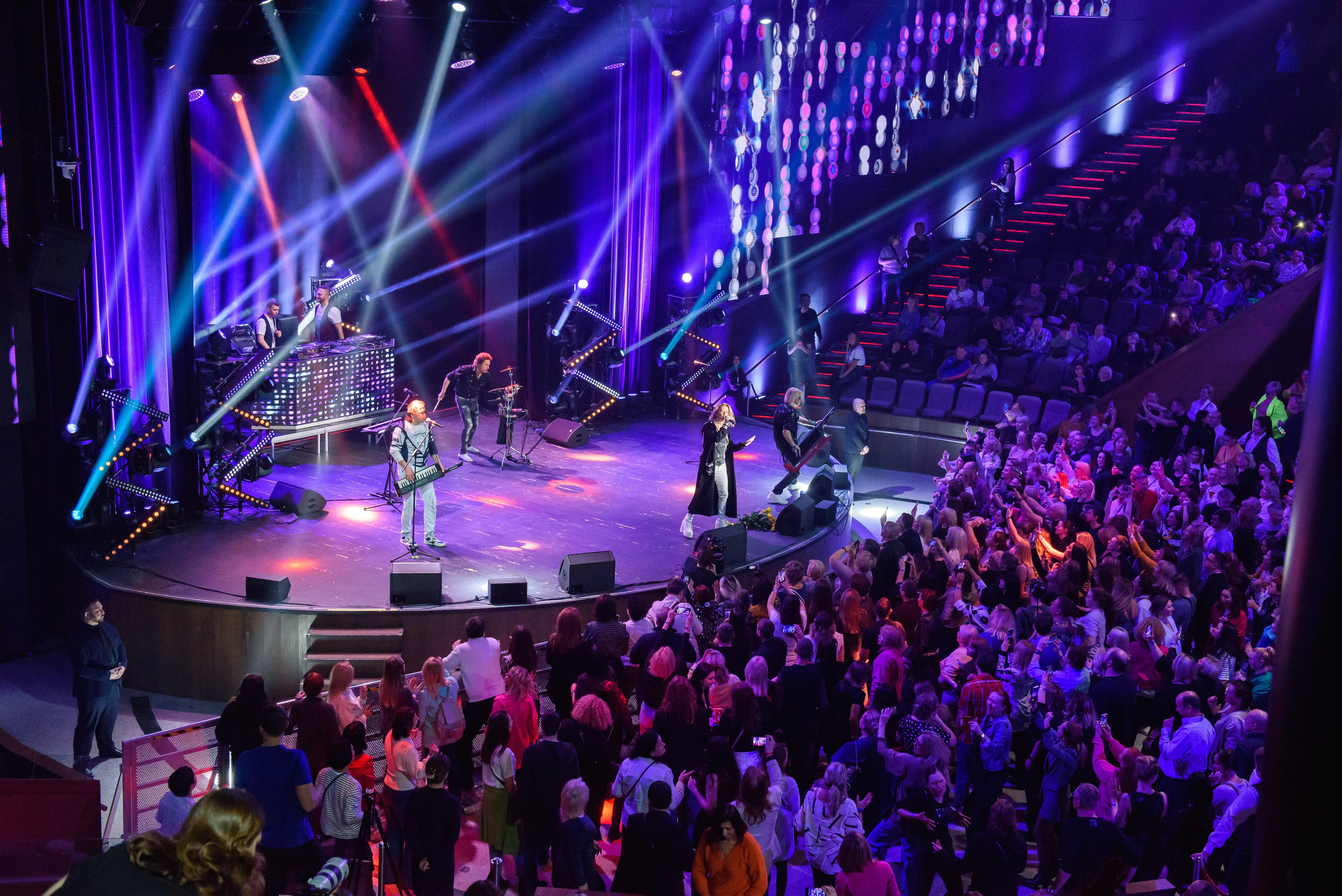 Дискотека СССР. «Сладкий сон» и Сергей Васюта — «Имена на все времена». Бренд-фотограф для экспертов и блогеров в Москве Влада Горбовская