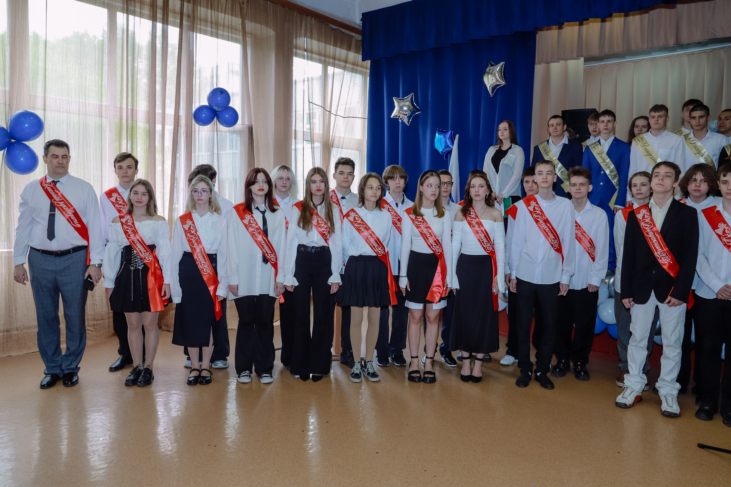 Последний звонок 9 кл № 26. Фотограф Юлия Мальцева
