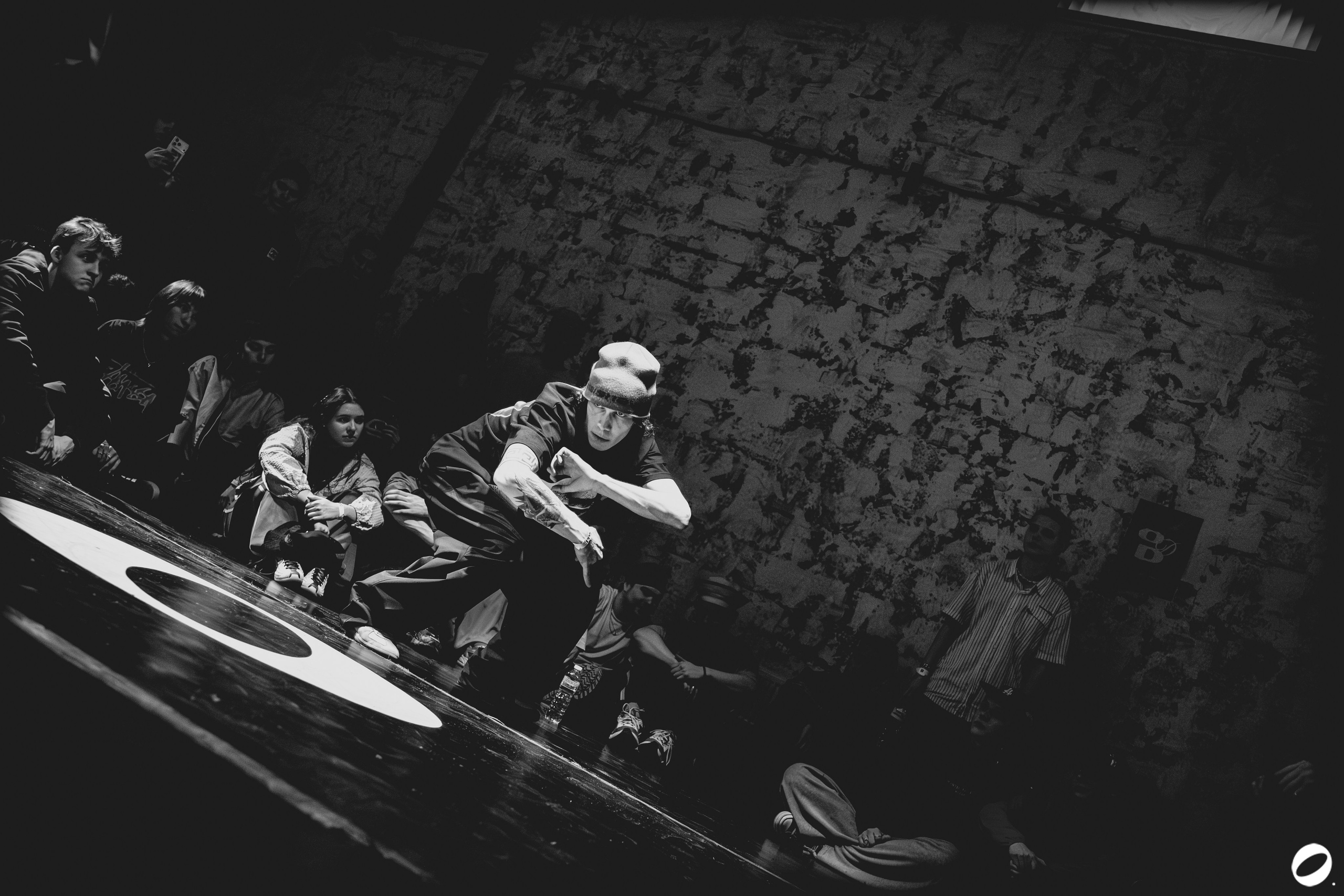 ODD.CLUB 04/04 (@youlovebu). Соня бу тебя сфоткала