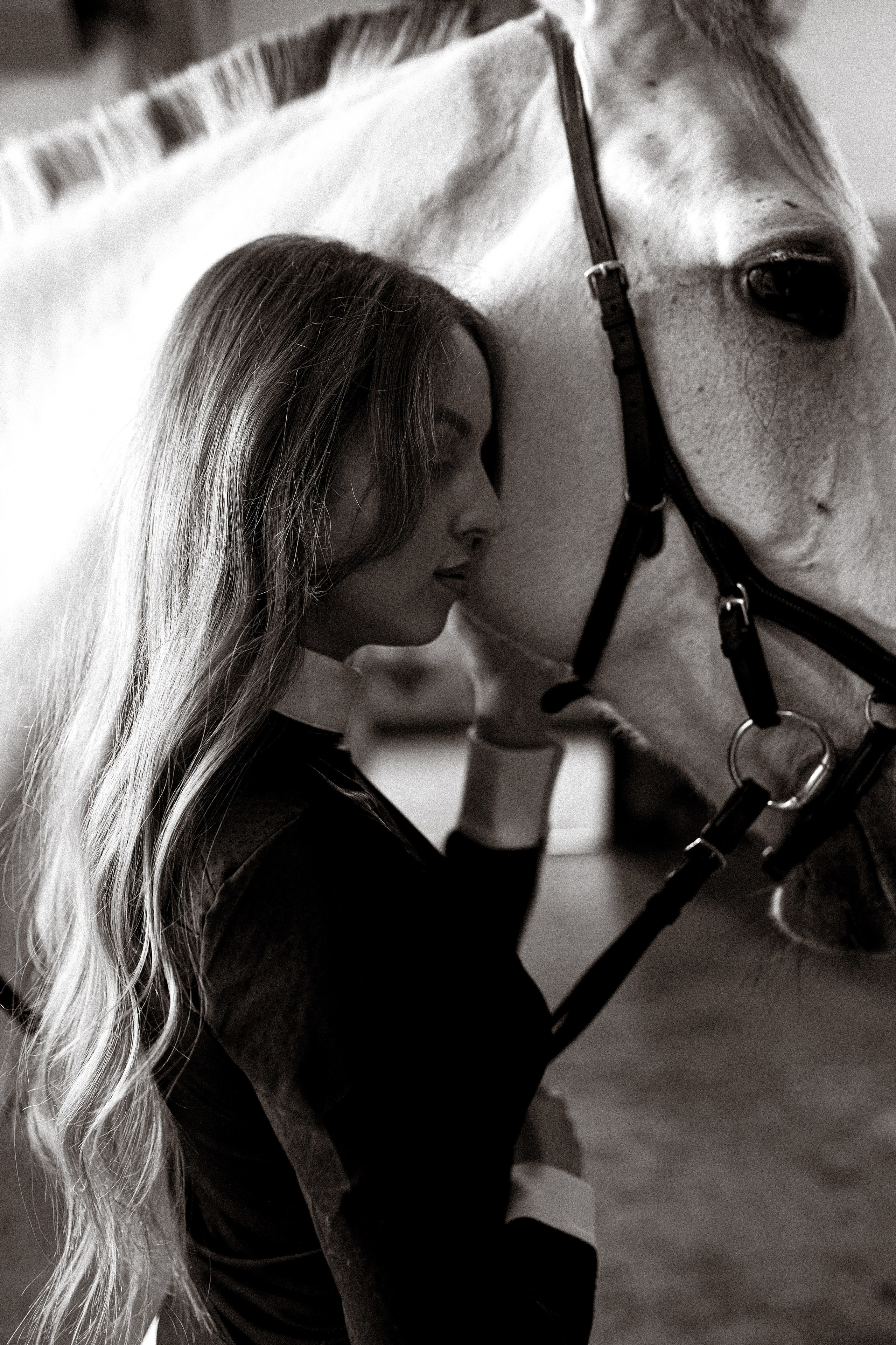 Женский портрет. Фотосессии с лошадьми в Москве, Новосибирске