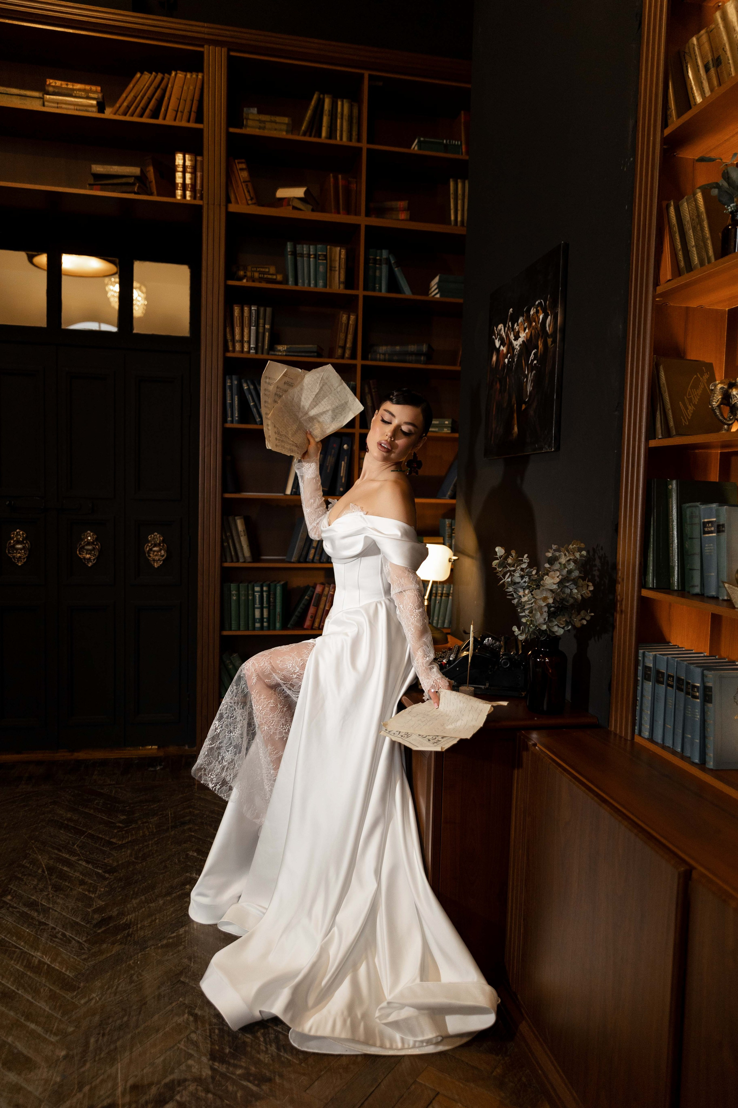 Анна. Я Ира и я фотографирую свадьбы более 10 лет