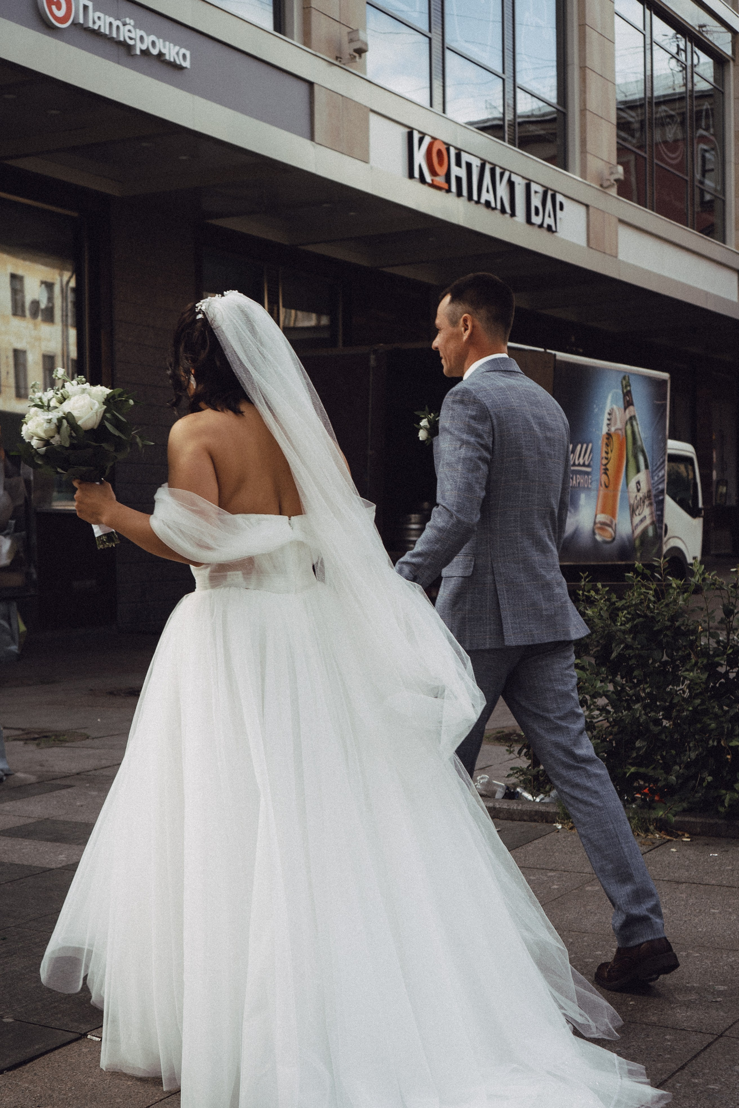 СВАДЕБНАЯ ПРОГУЛКА РЕСТОРАН МЫ ЖЕ НА ТЫ И ФОТОСЕССИИЯ С АВТОМОБИЛЕМ. Профессиональный фотограф, Санкт-Петербург — Виктория Богомолова