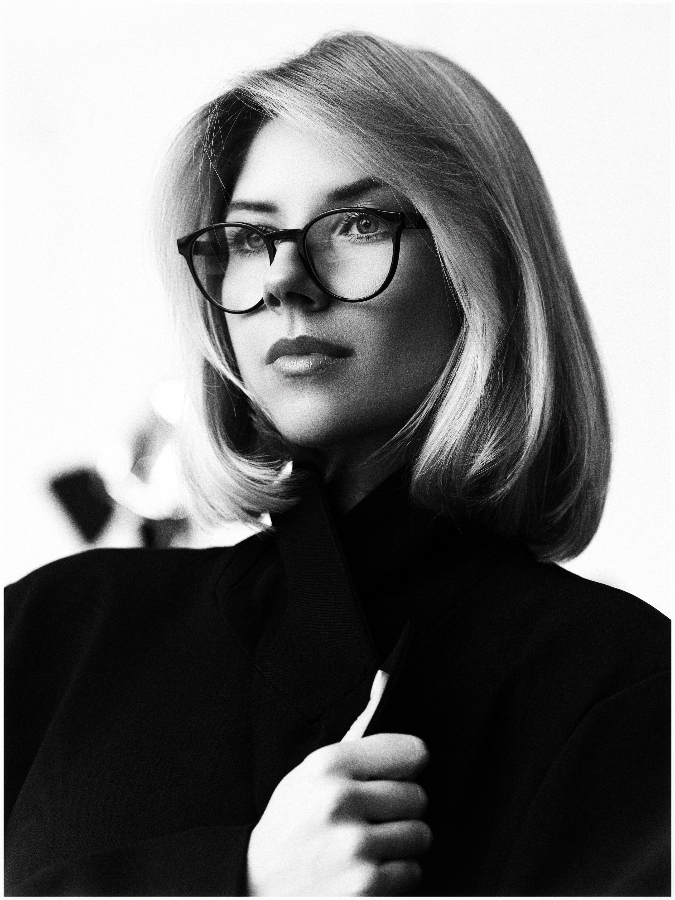 Portrait and backstage photographer Nina Crane