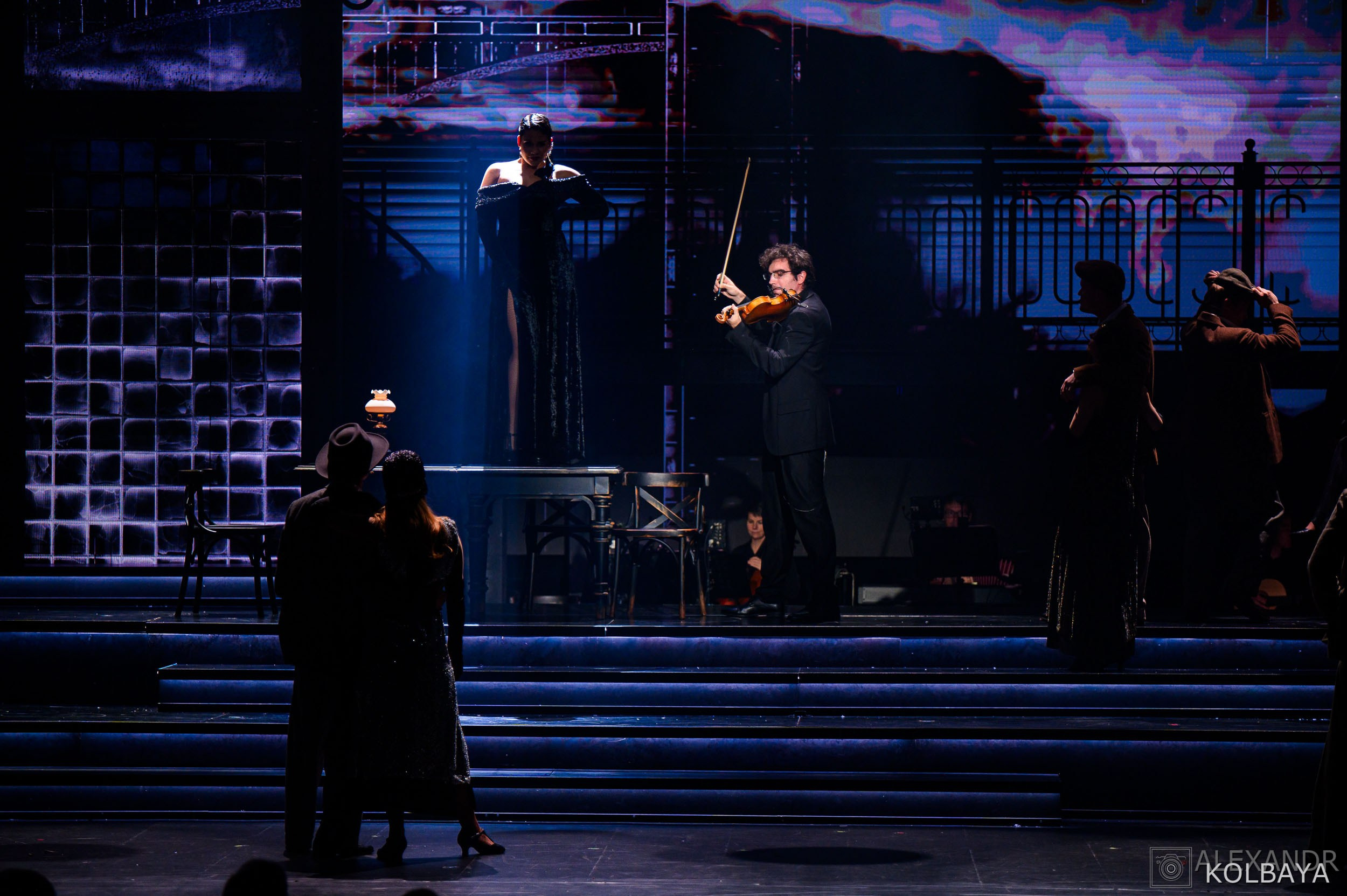 Фоторепортаж с мюзикла Вальс-Бостон 18 сентября 2025 года. Концертный и театральный репортажный фотограф в Москве Александр Колбая