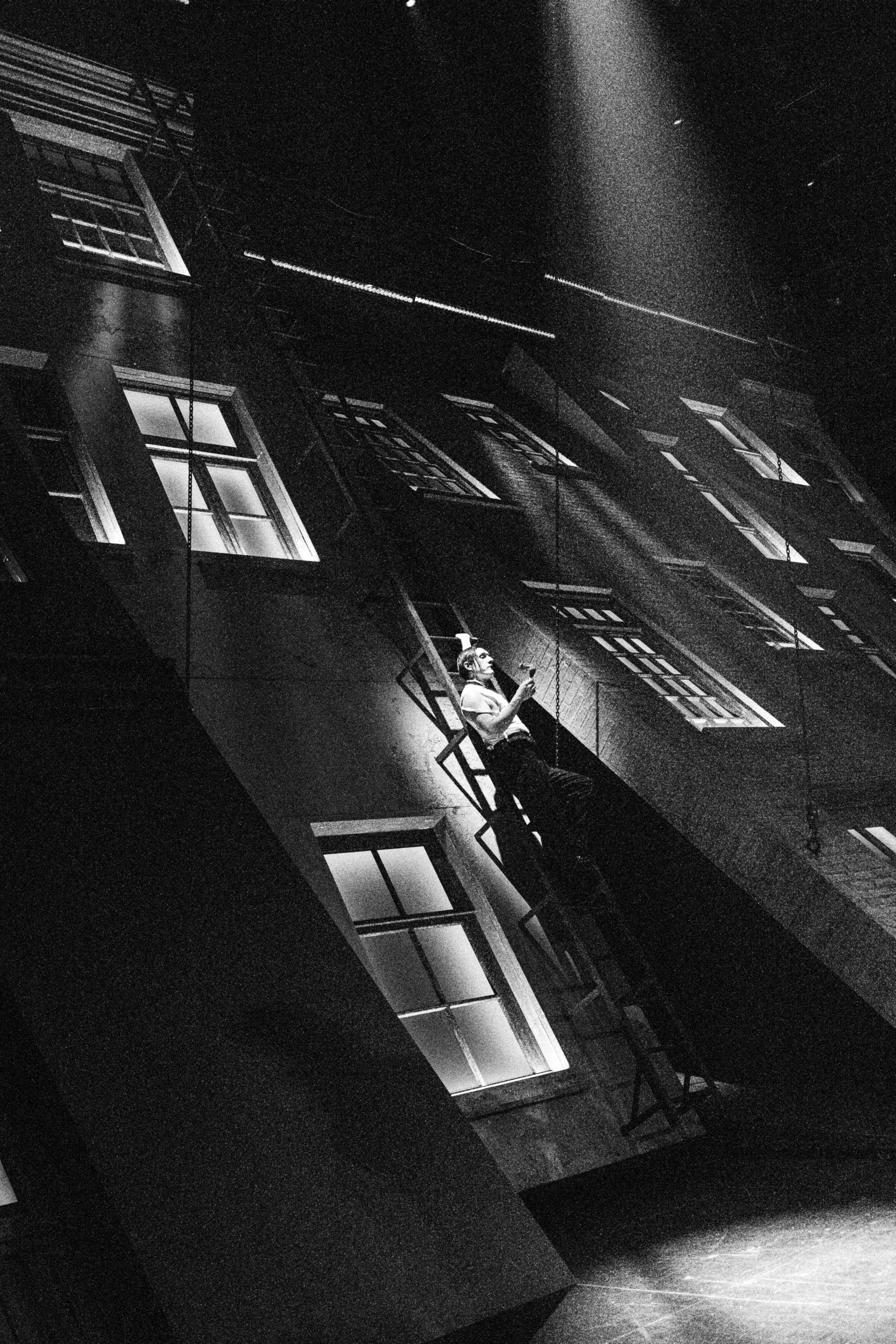 Theatre backstages. Portrait and backstage photographer Nina Crane