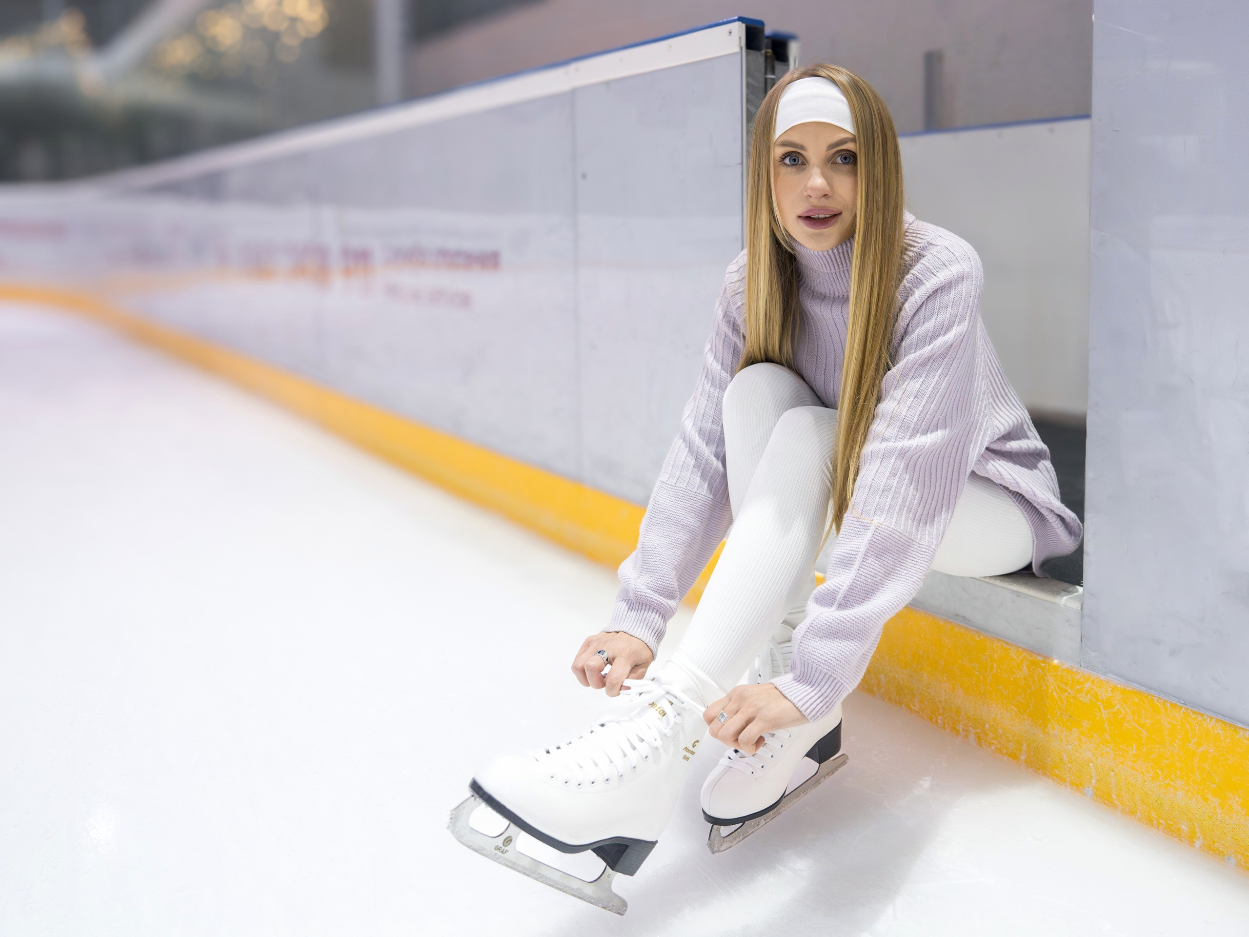 Контент съемка на катке для курорта Роза Хутор. Репортажный фотограф в Красной Поляне и Сочи Павлюченко Екатерина