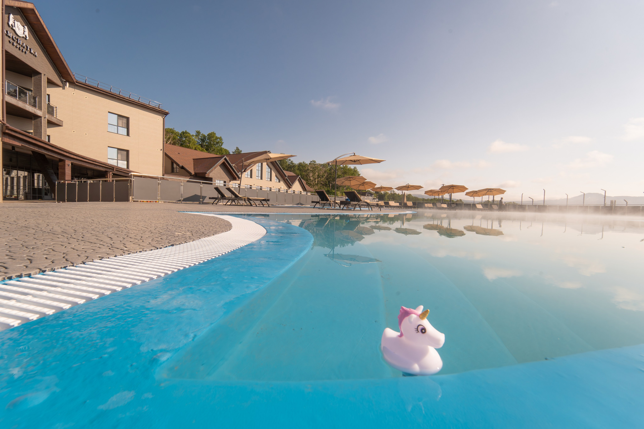 Экстерьер Kamchatka Chalet. Репортажный фотограф в Красной Поляне и Сочи Павлюченко Екатерина