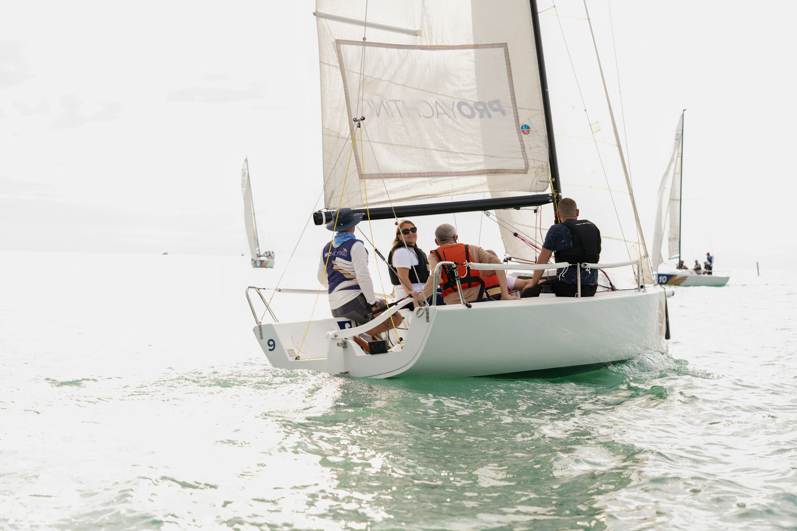 Яхтенная регата для компании Агрегатка. Репортажный фотограф в Красной Поляне и Сочи Павлюченко Екатерина