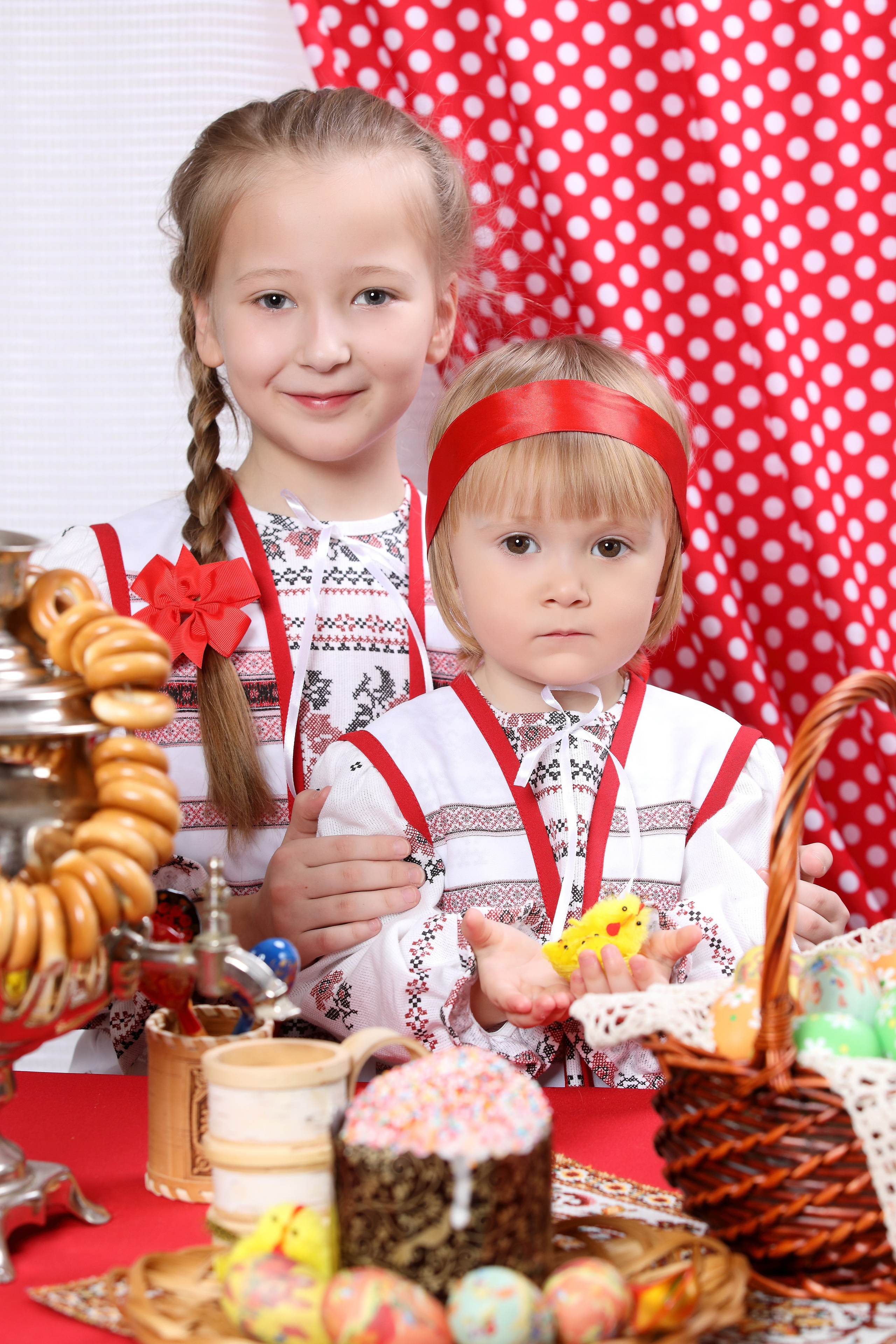 Пасхальный стол. Детская выездная фотостудия