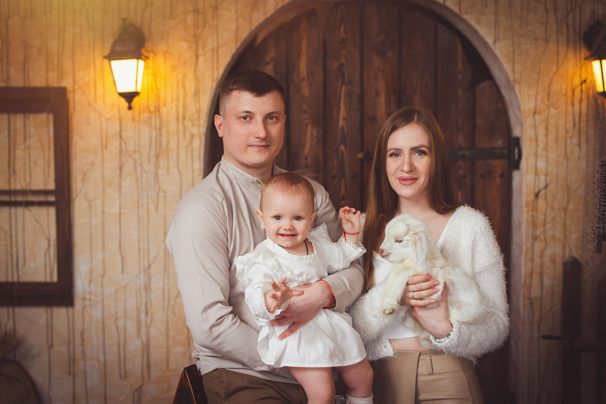 Пасхальный фотопроект с козочкой и утятами, в фотостудии «Эль» 2024 г. Семейный и детский фотограф в Краснодаре Анна Трашкова