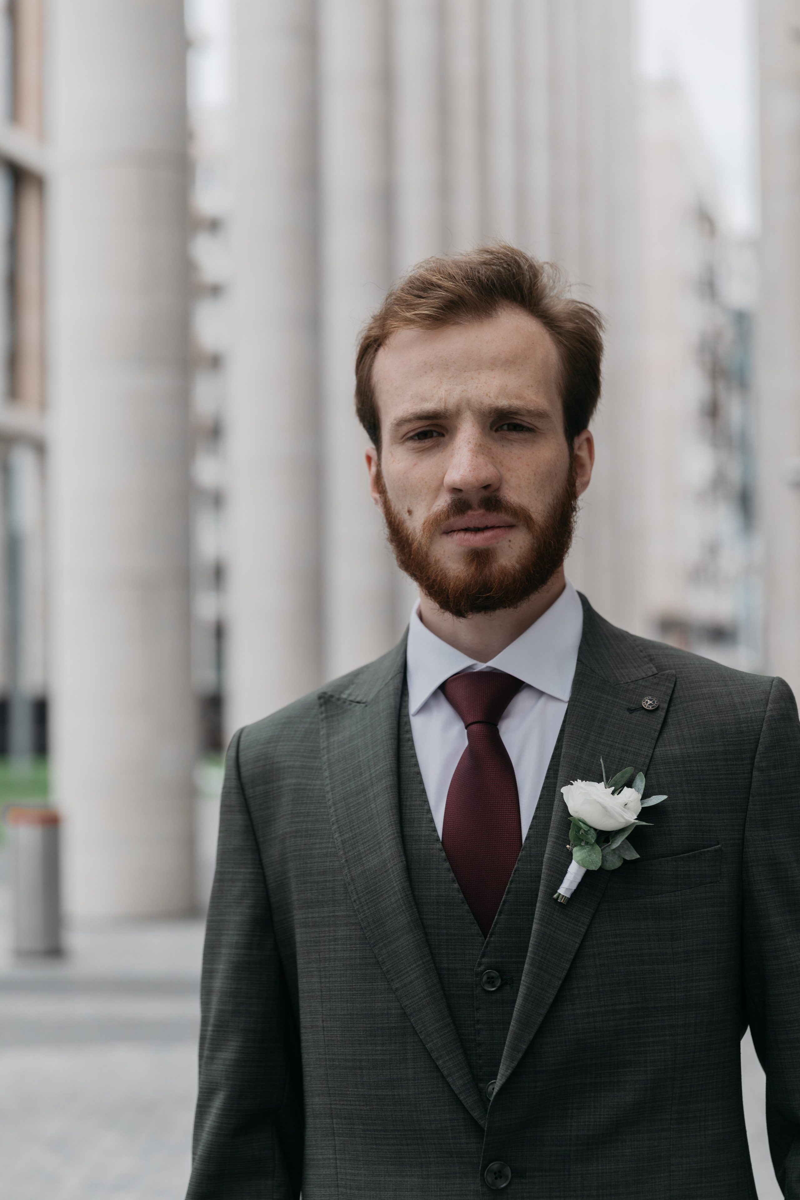 Любовь — противовес этому ужасу, любовь — акт единения и сохранения. Свадебный фотограф в Санкт-Петербурге