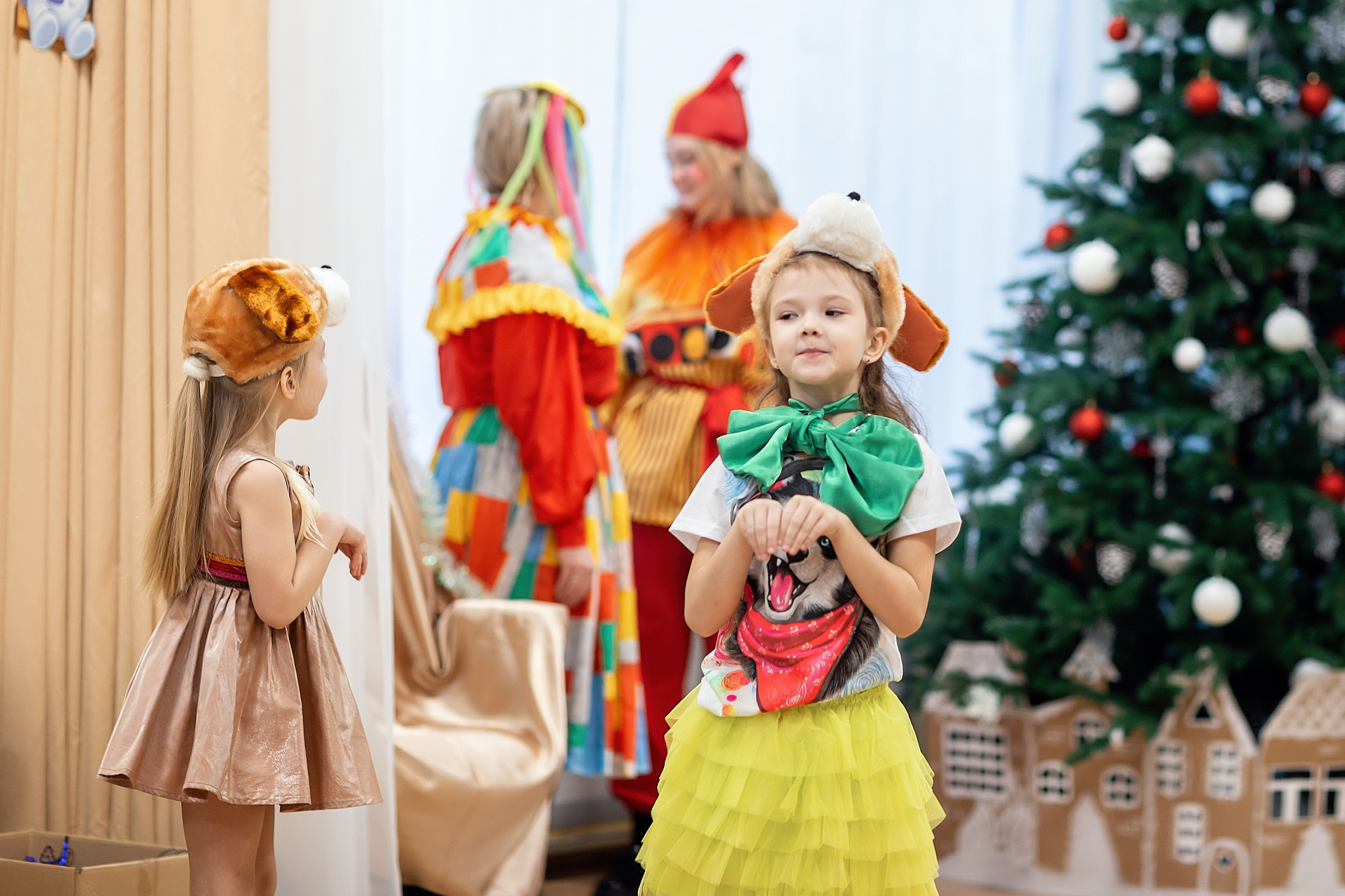Утренник_"Веселый балаганчик» 2024. Семейный фотограф в Санкт-Петербурге