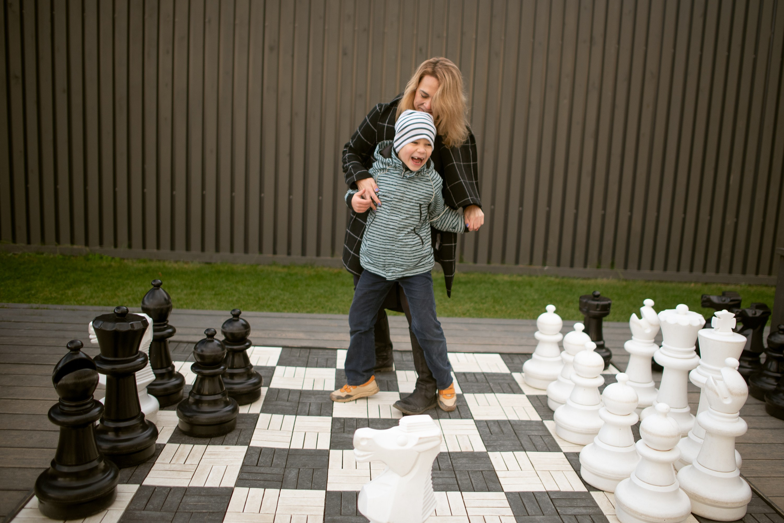 Walk in New Holland. Documentary family photography in Barcelona and beyond