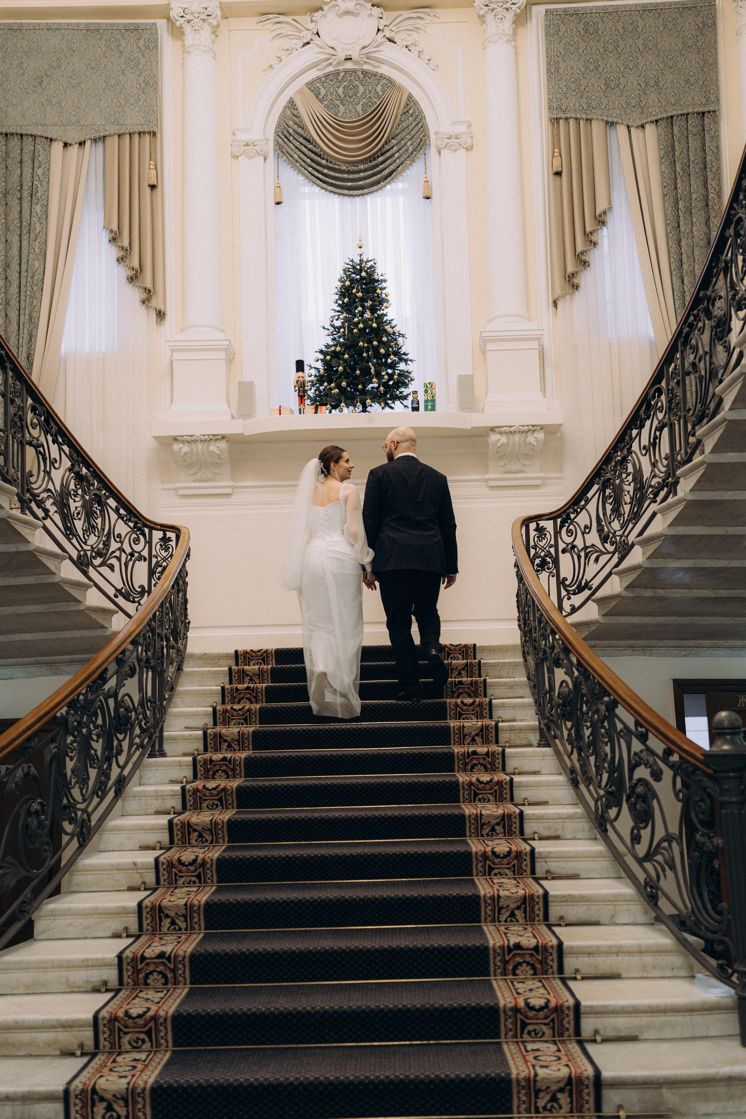 СВАДЕБНАЯ СЬЕМКА ВО ВТОРОМ ДВОРЦЕ (ДЕКАБРЬ) ТАКЖЕ СЬЕМКА В СТУДИИ НА ЧЕРНЫШЕВСКОЙ. Профессиональный фотограф, Санкт-Петербург — Виктория Богомолова