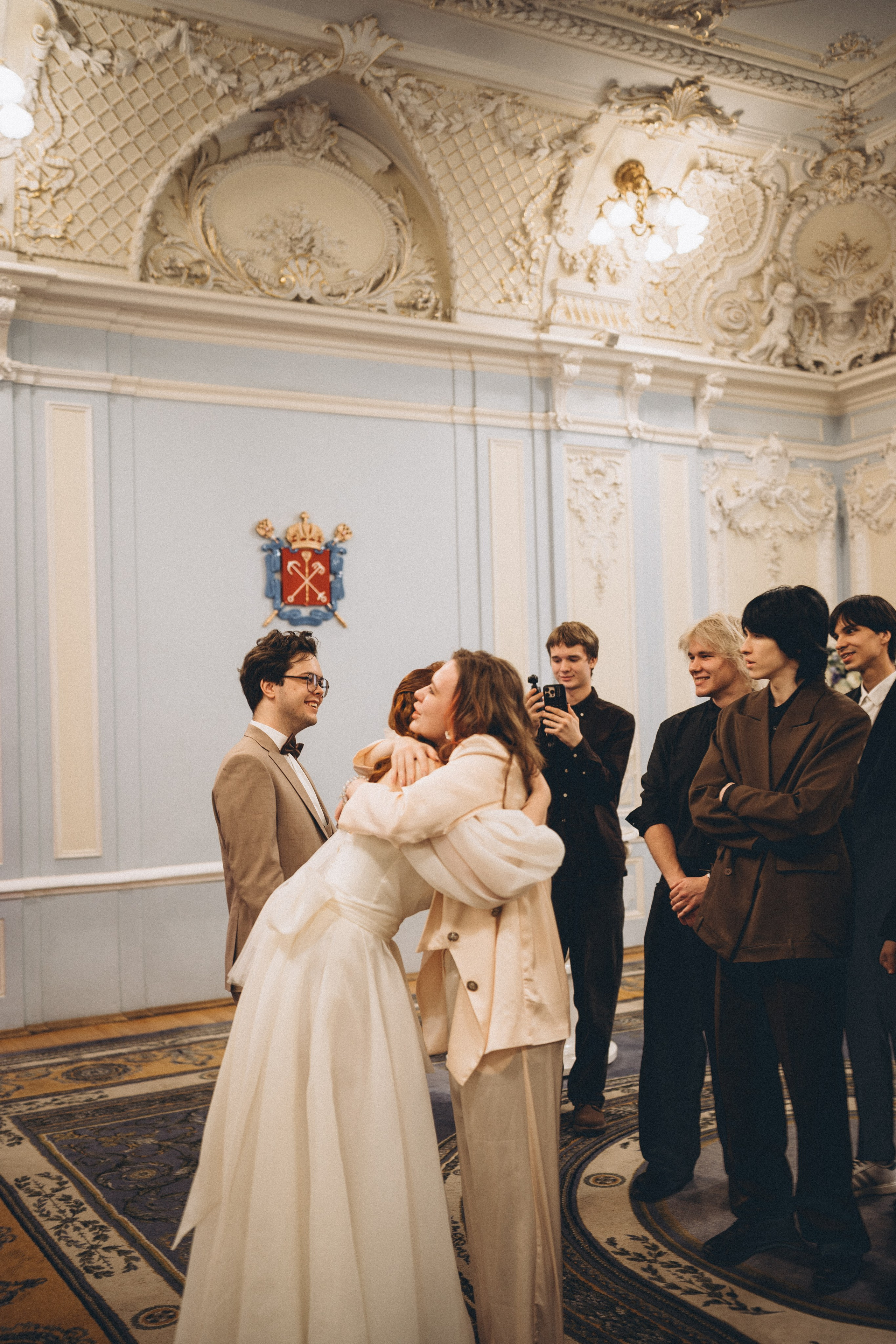 СВАДЕБНАЯ СЬЕМКА ВО ВТОРОМ ДВОРЦЕ С ГОСТЯМИ И ПРОГУЛКА В ТАВРИЧЕСКОМ САДУ. Профессиональный фотограф, Санкт-Петербург — Виктория Богомолова