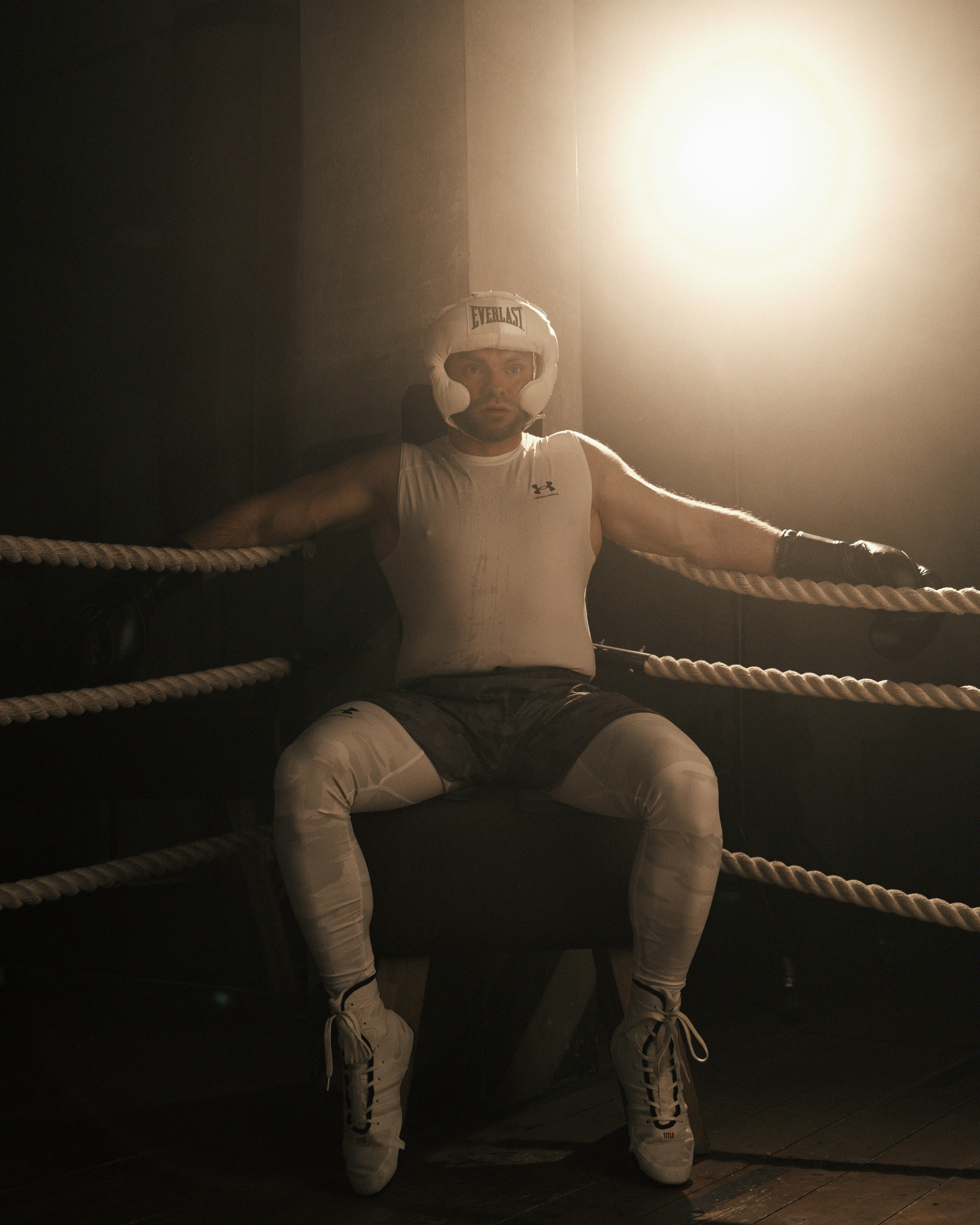 BOX. NOIZOMAX Художественный фотограф в Дубай