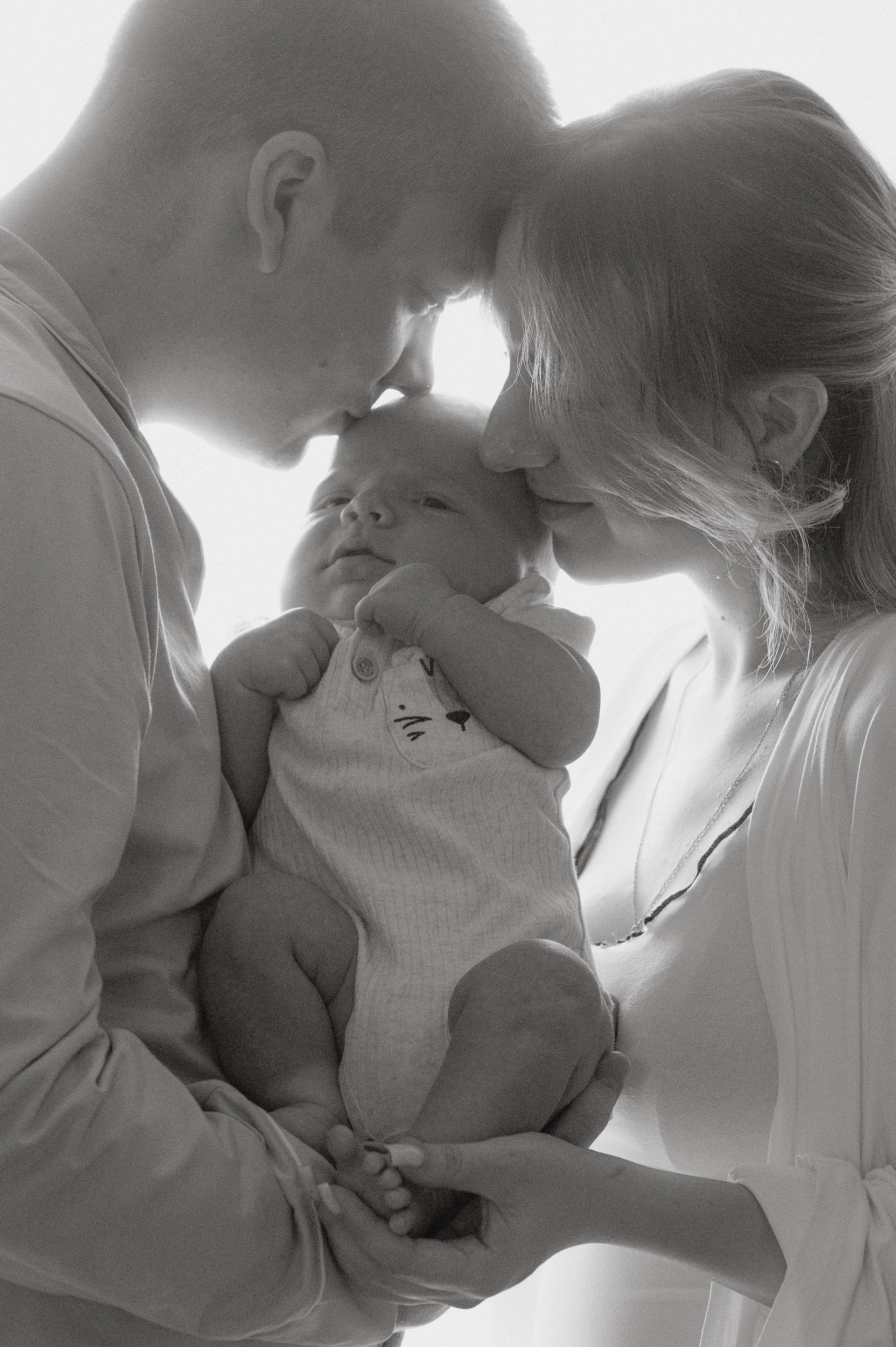 Иван, Ксения и Лев. Фотограф беременности и семьи, домашние съемки, Ньюборн