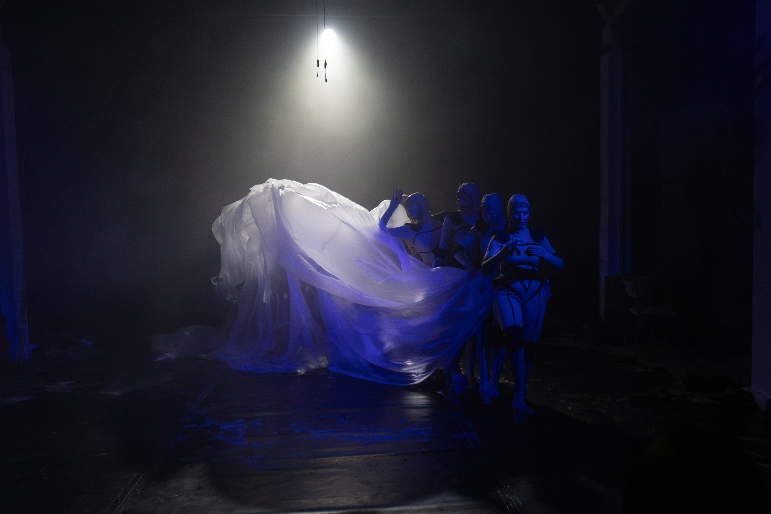 Постановка «Иные» 2025. Предметный и репортажный фотограф в Санкт-Петербурге Александр Е