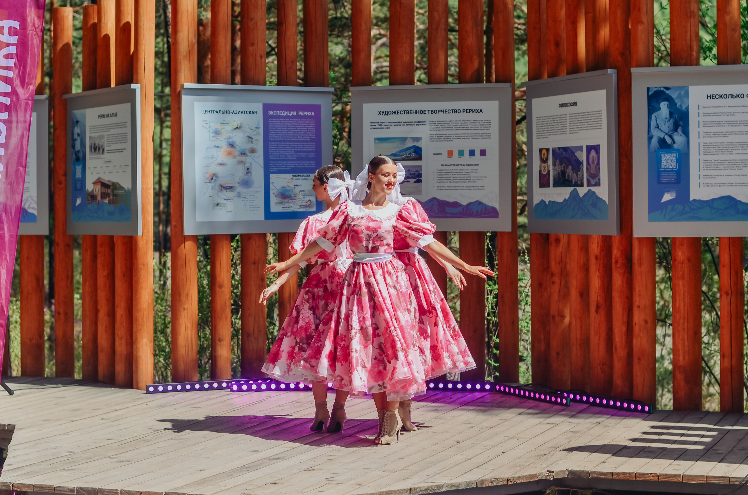 Фестиваль «Цветение Маральника на Алтае 2025». Фоторепортаж. Денисова Аля — фотограф для парных съемок и индивидуальных историй в Барнауле