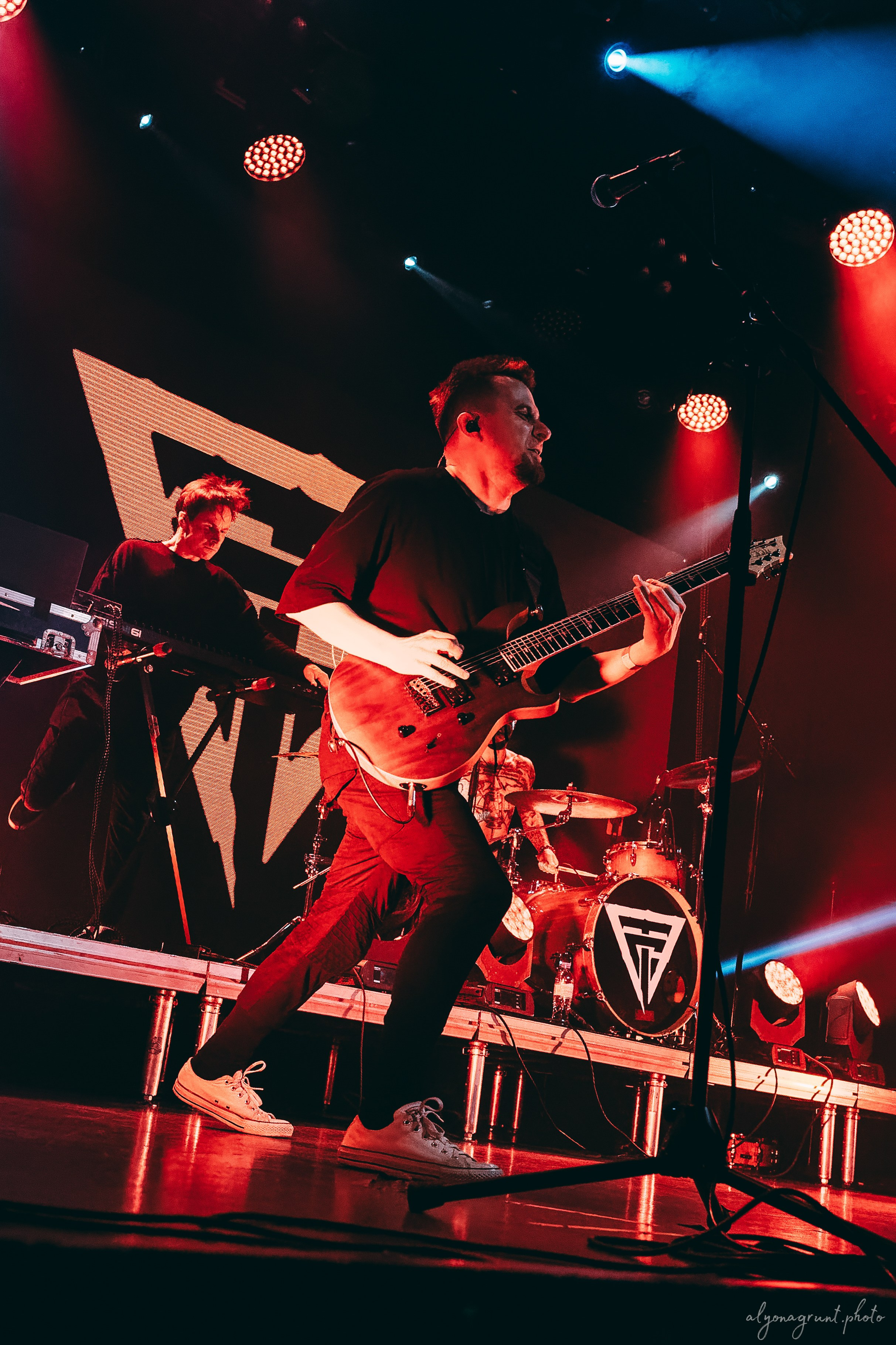 Таймсквер, фоторепортаж, СПБ, Космонавт, 14.11.2025. Алена Адрианова: фотограф в Санкт-Петербурге