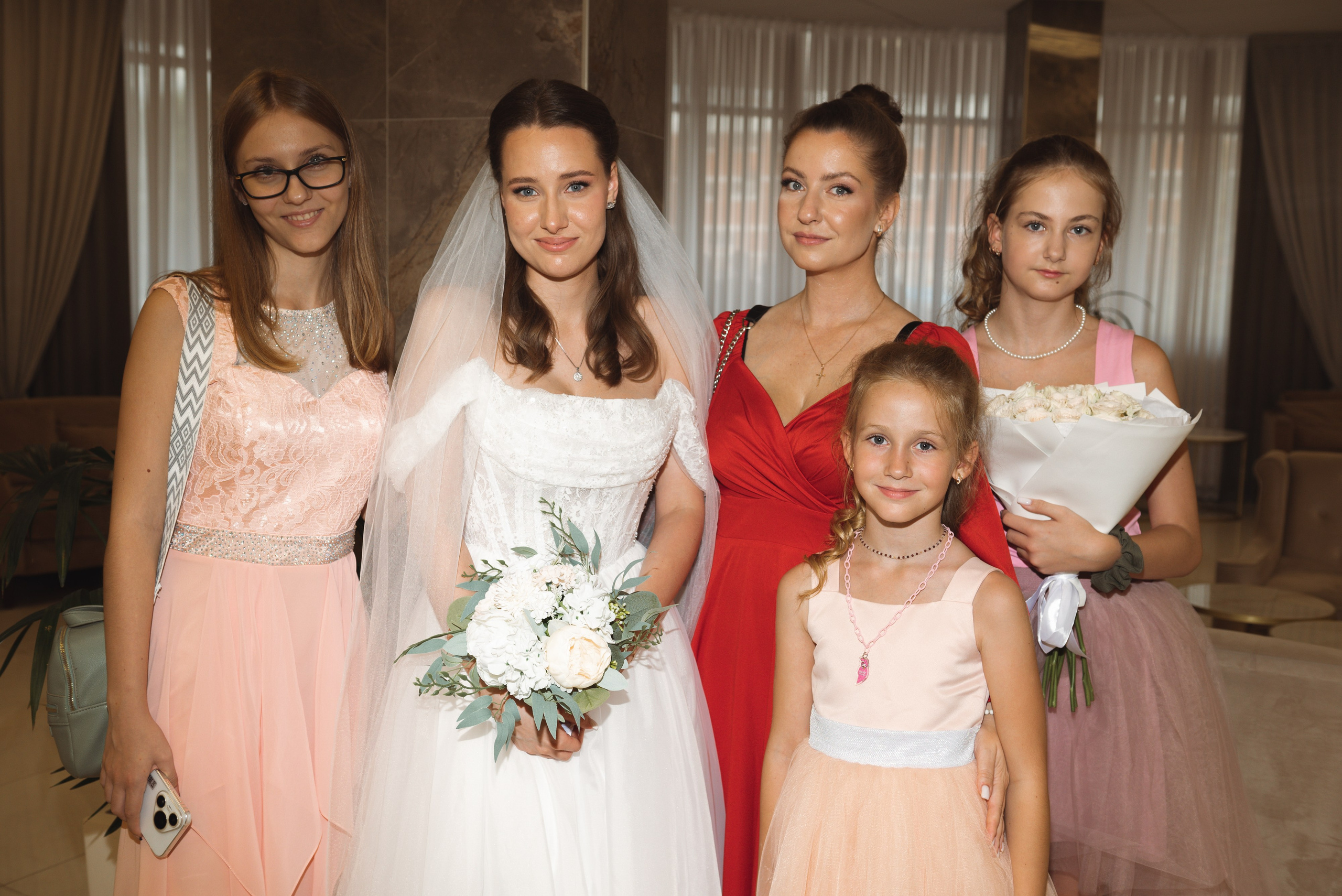 Свадьба в ЗаВидное. Фотограф Москва Настя Профотовна. Репортажные, свадебные и контент фотосессии