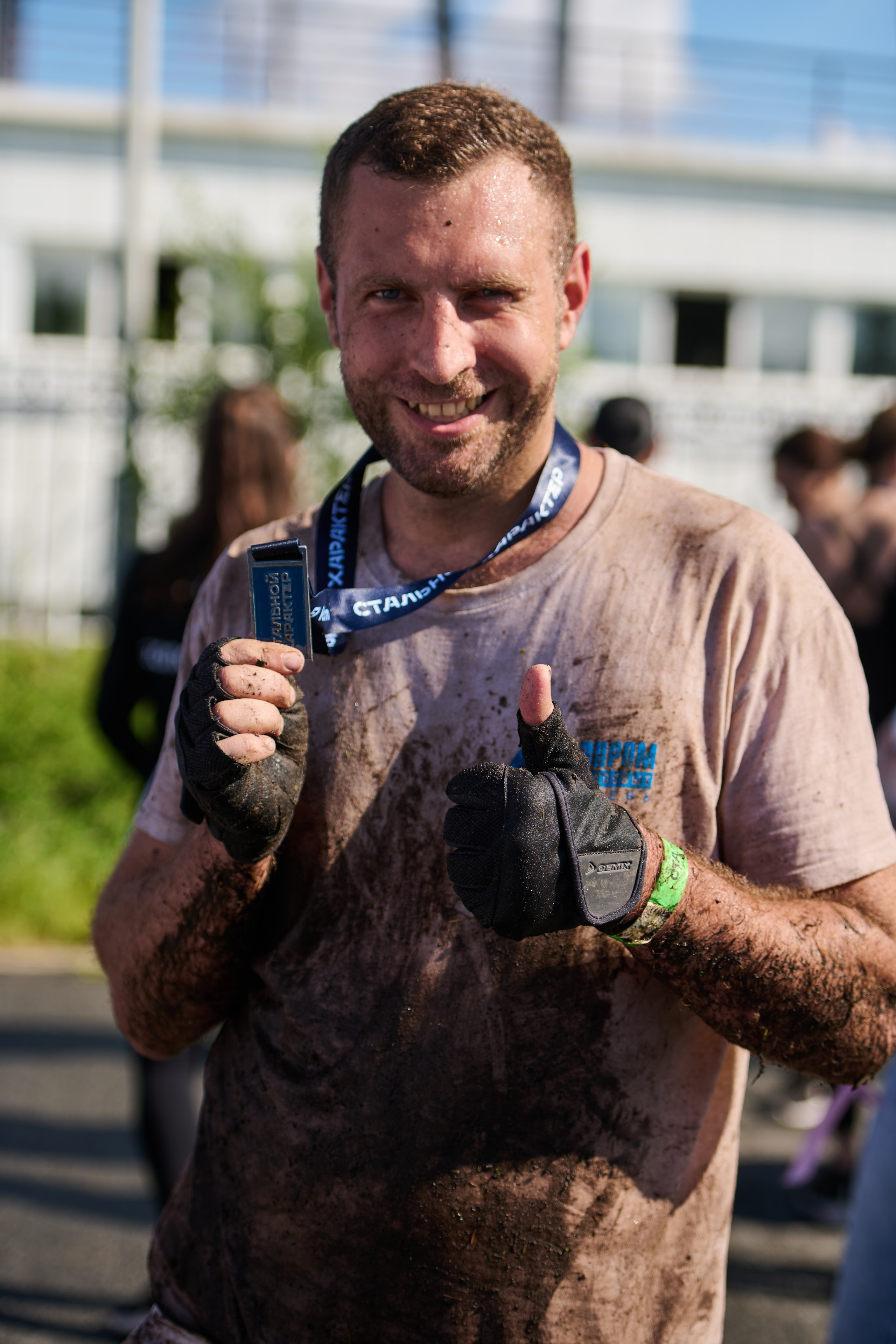 Фоторепортаж с забега Стальной характер в Сургуте, 5 июля 2025. Репортажный и семейный фотограф — Шелихов Сергей