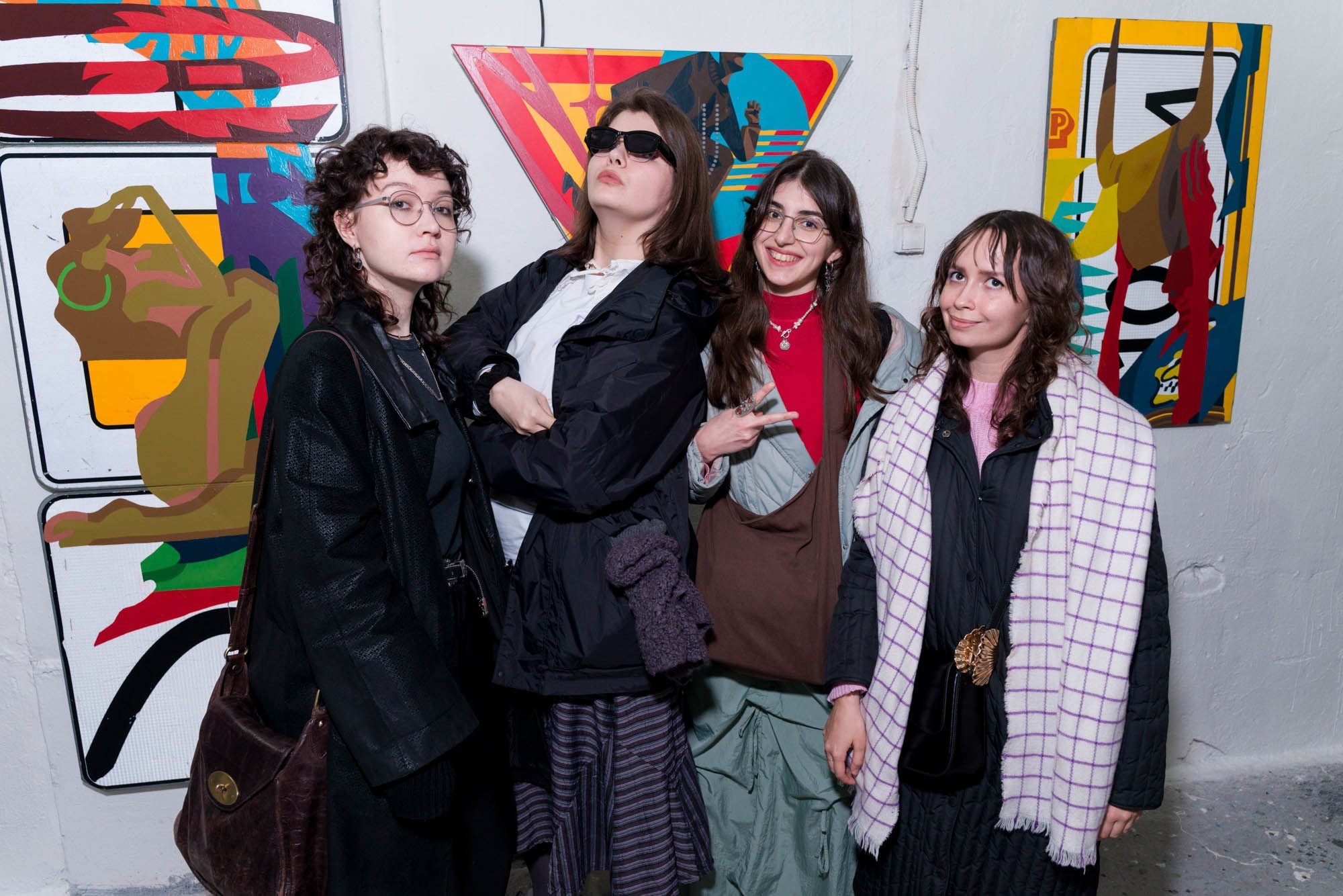 Вернисаж выставки Алексея Бархана @ 10.203. Фотограф Саша Оверчук