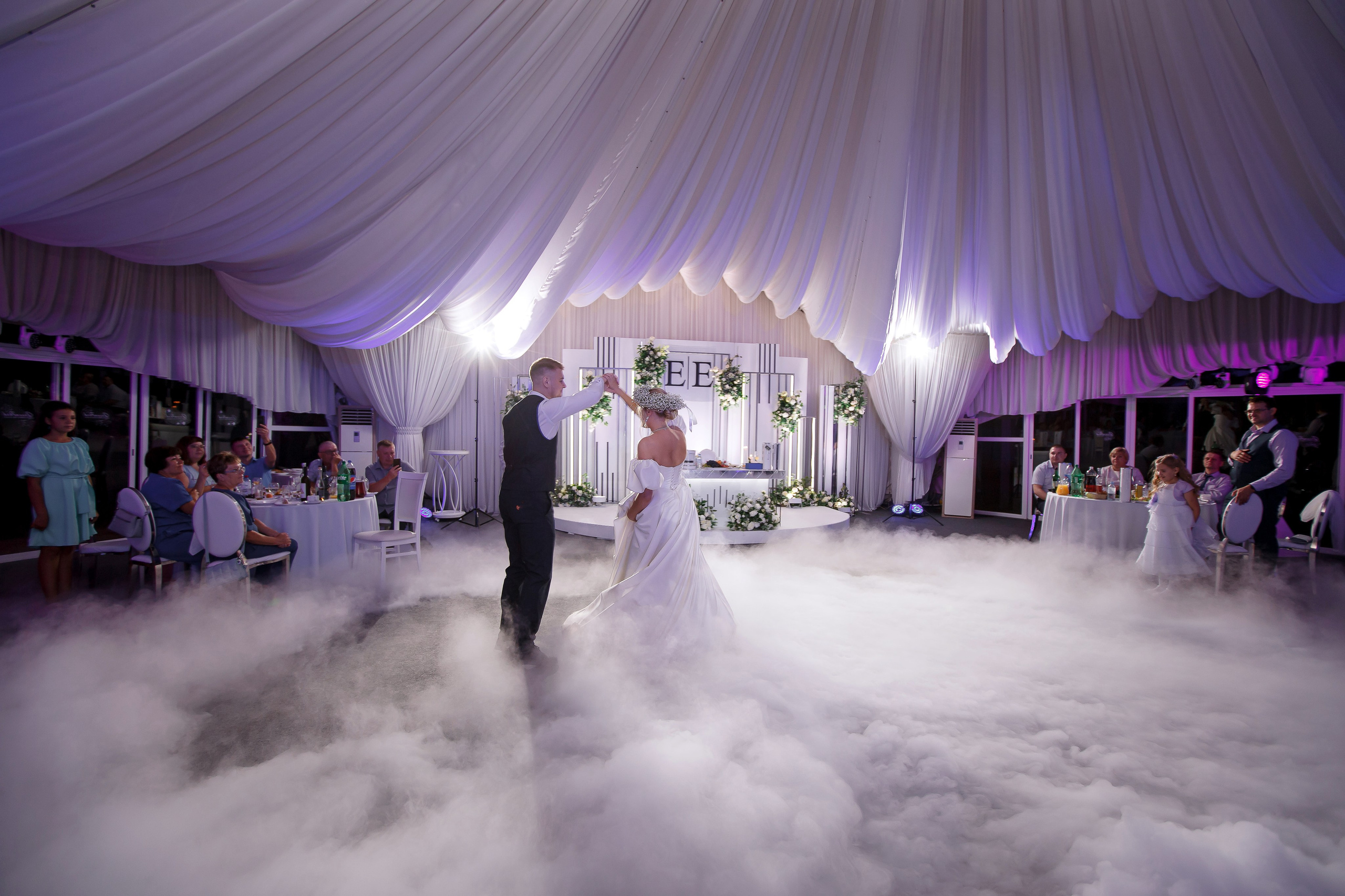 Екатерина и Евгений. Свадебный фотограф в Омске Яна Савина