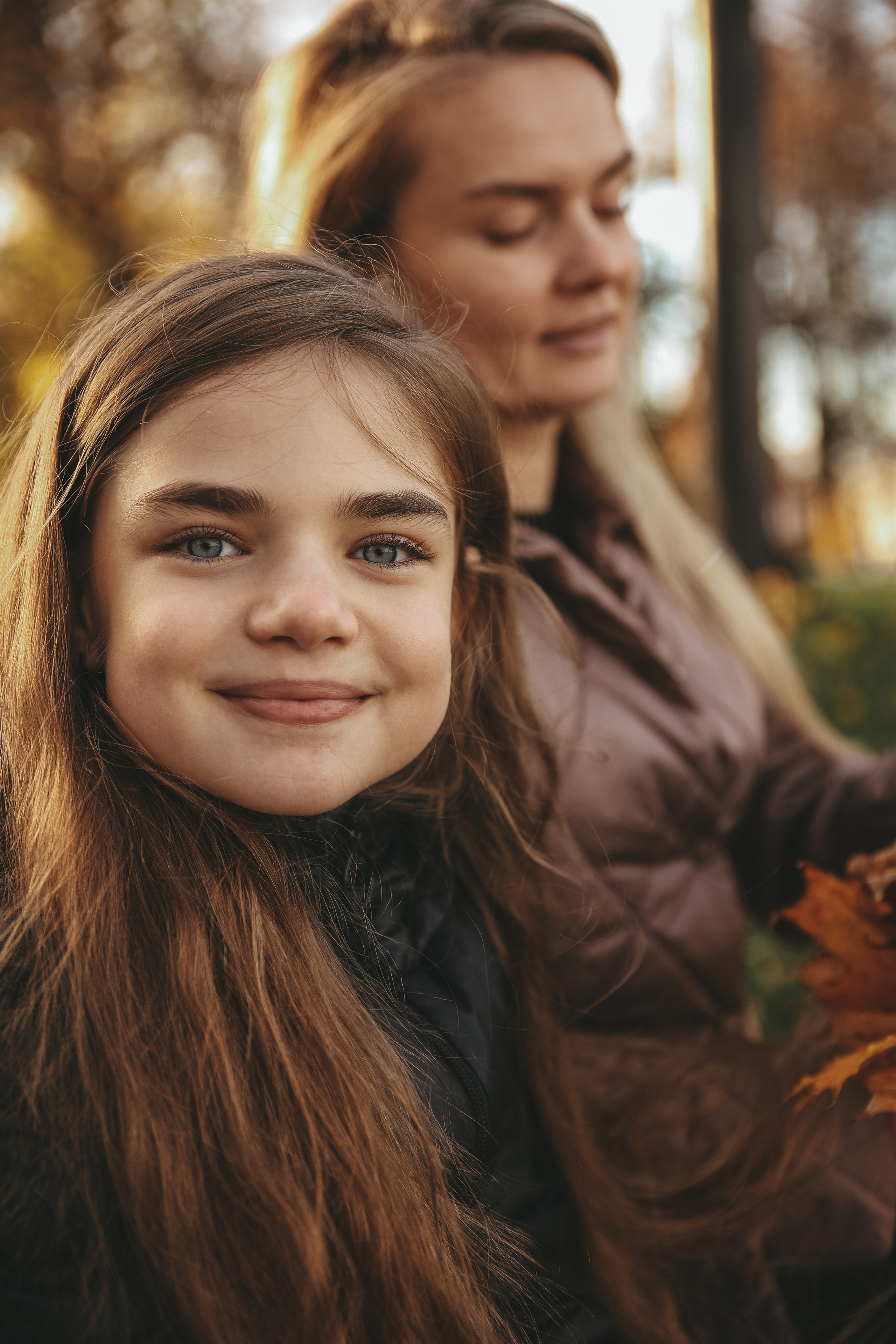 Семейная фотосессия во Владимире фотосессия в городе мама и дочка. Фотограф Владимир Москва