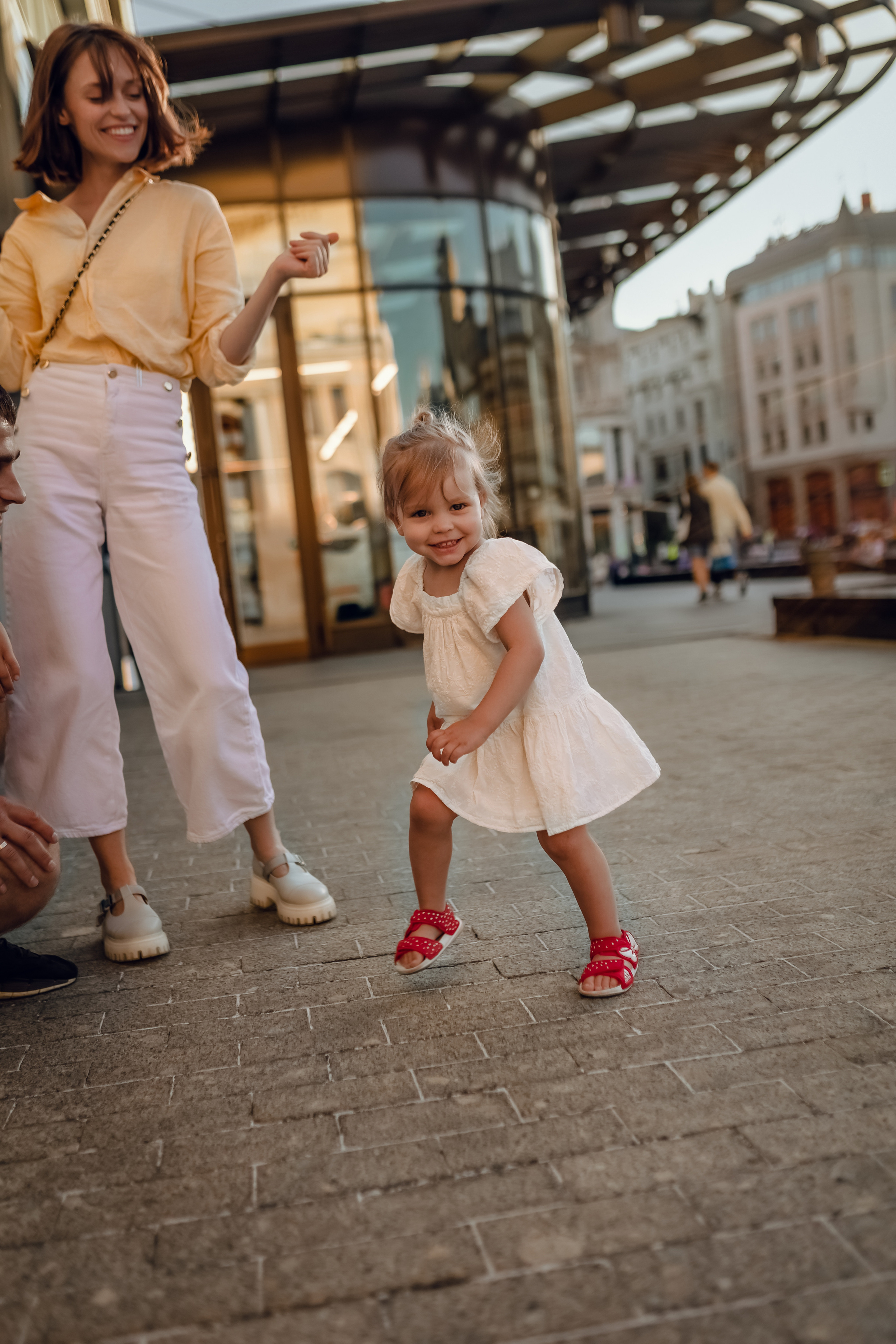 Семейная городская прогулка. Фотограф Владимир Москва