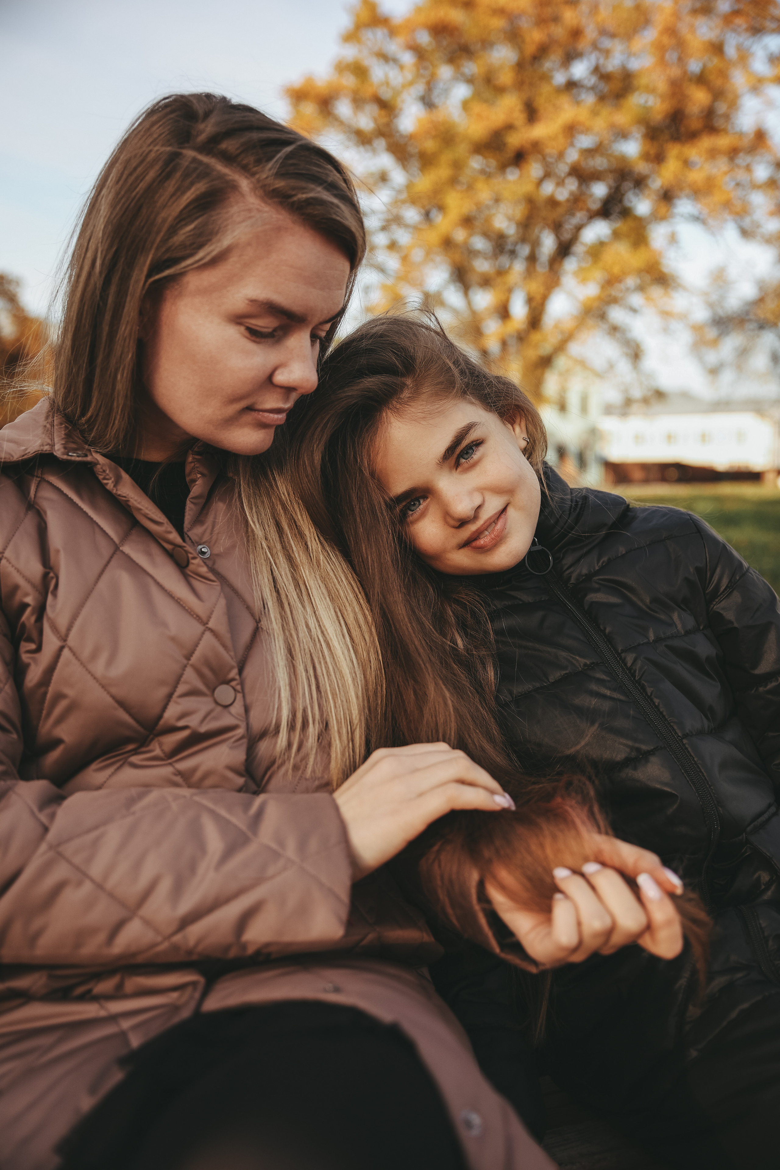 Семейная фотосессия во Владимире фотосессия в городе мама и дочка. Фотограф Владимир Москва