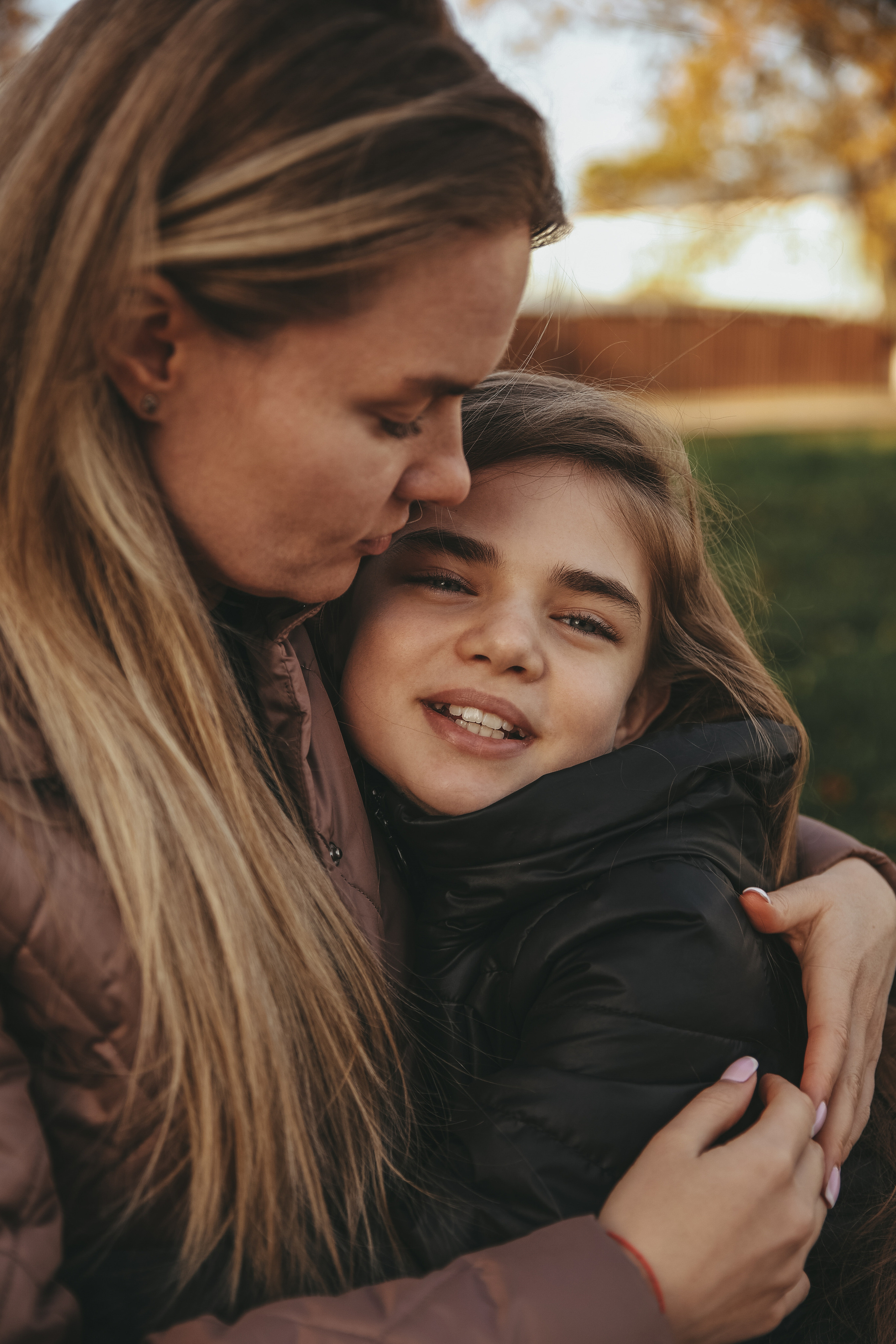 Семейная фотосессия во Владимире фотосессия в городе мама и дочка. Фотограф Владимир Москва