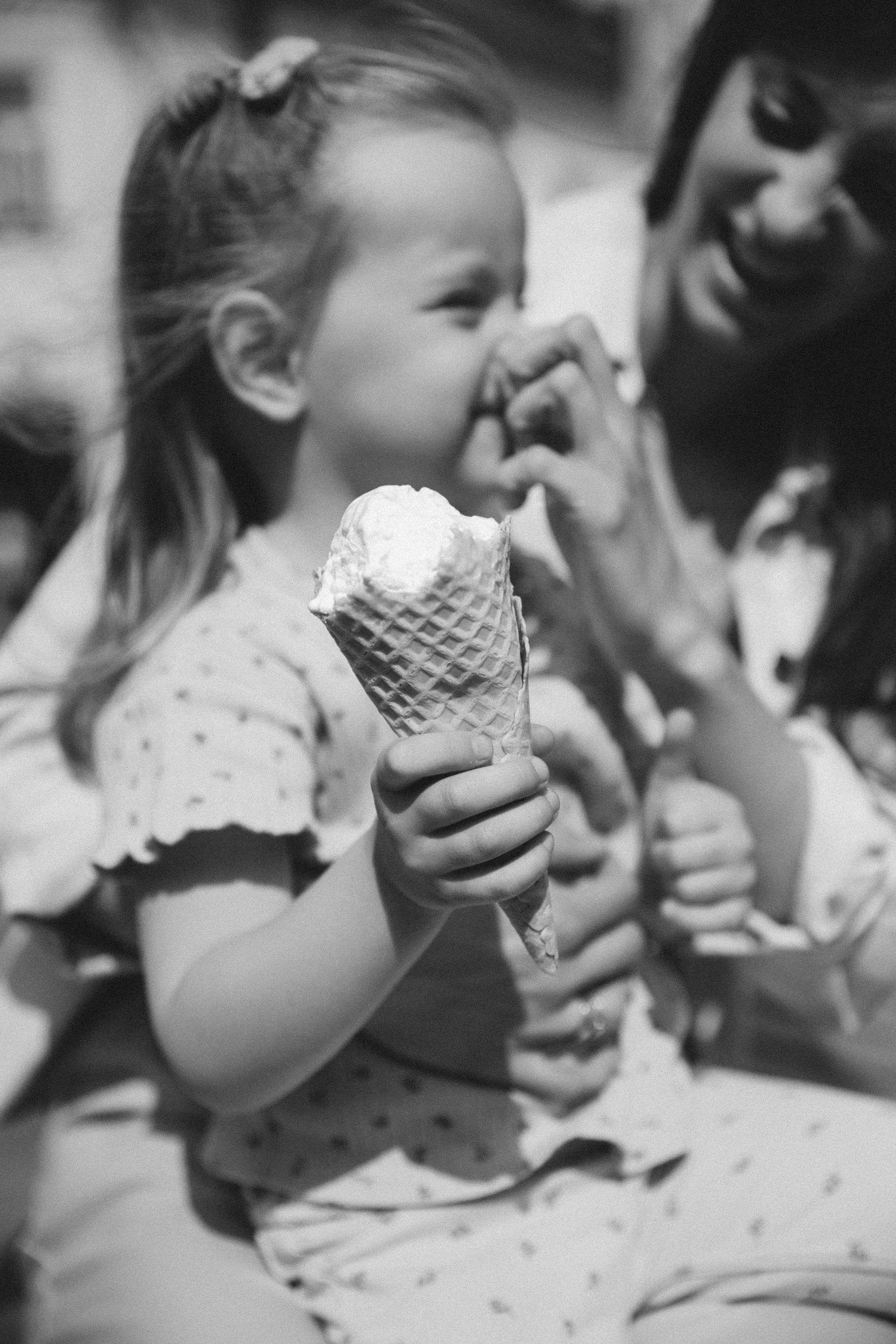 Семейная фотосессия в Москве фотосессия в городе мама и дочка. Фотограф Владимир Москва