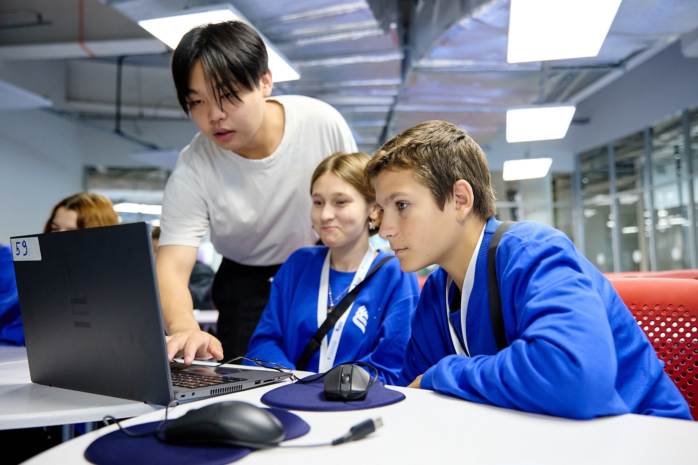 Университетские смены 2025. Репортажный и студийный фотограф во Владивостоке Дударева Софья