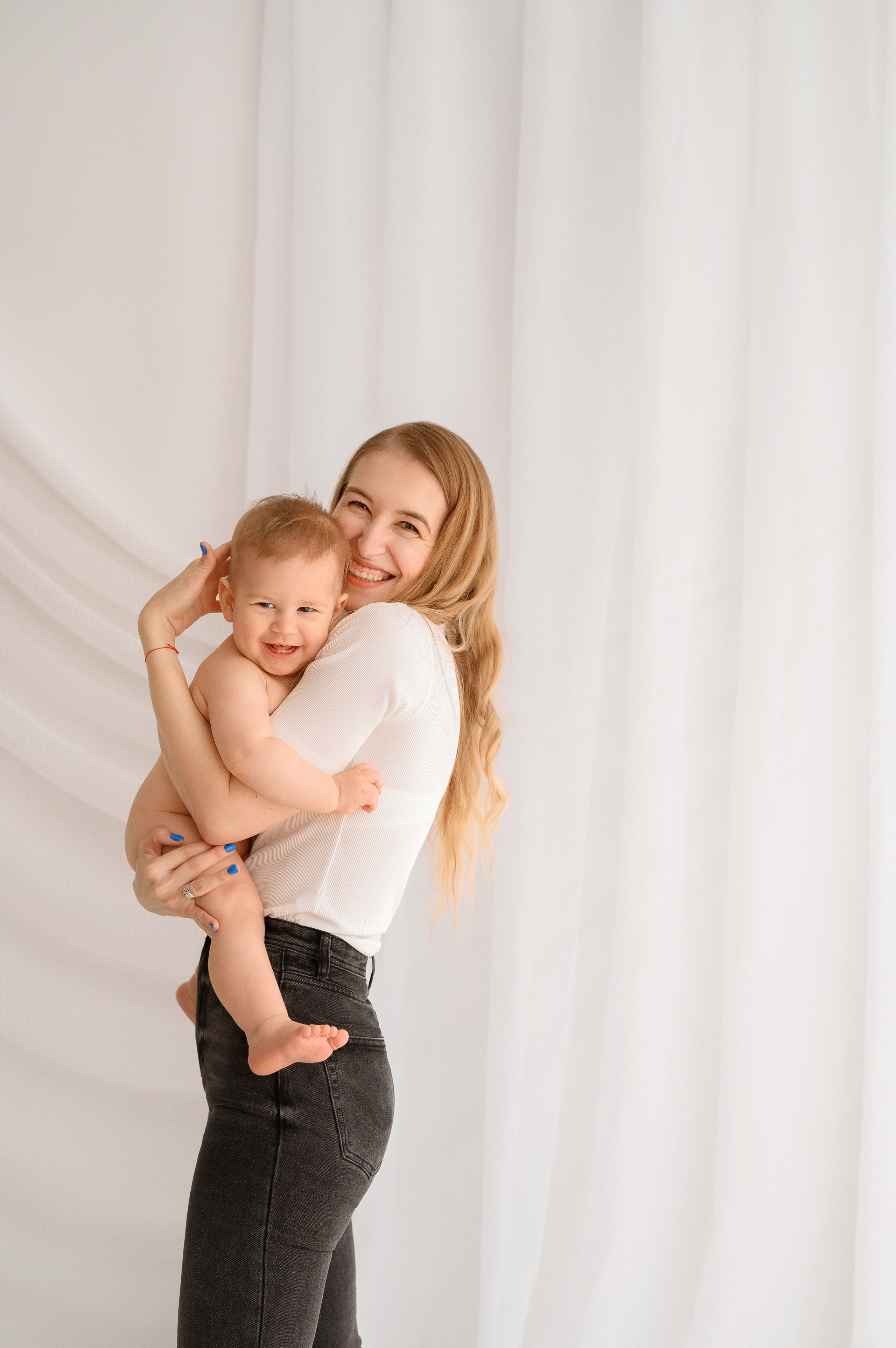 Семейные фото в минимализме. Детский и семейный фотограф Ирина Гладких